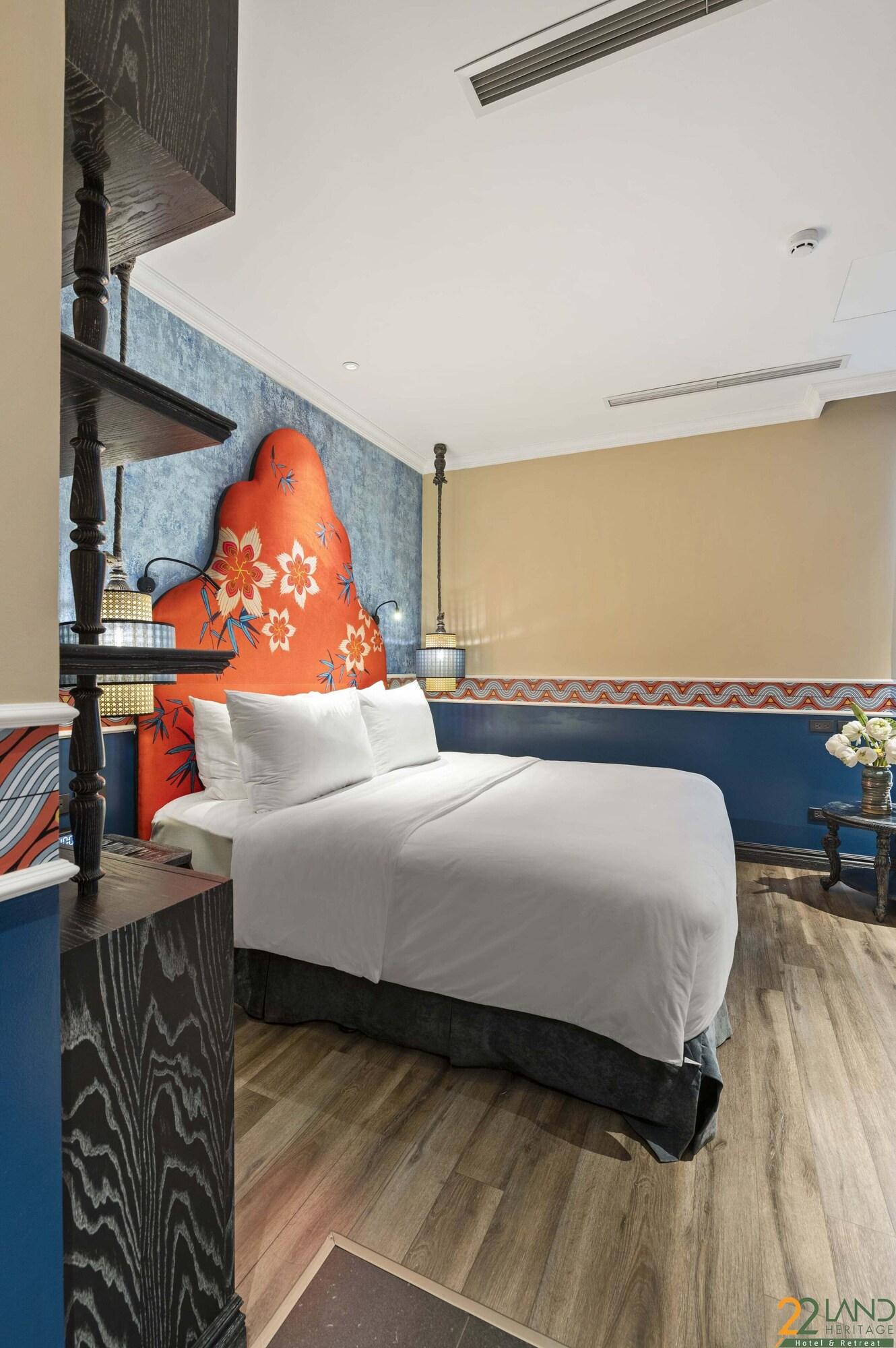 Double Deluxe King Bed