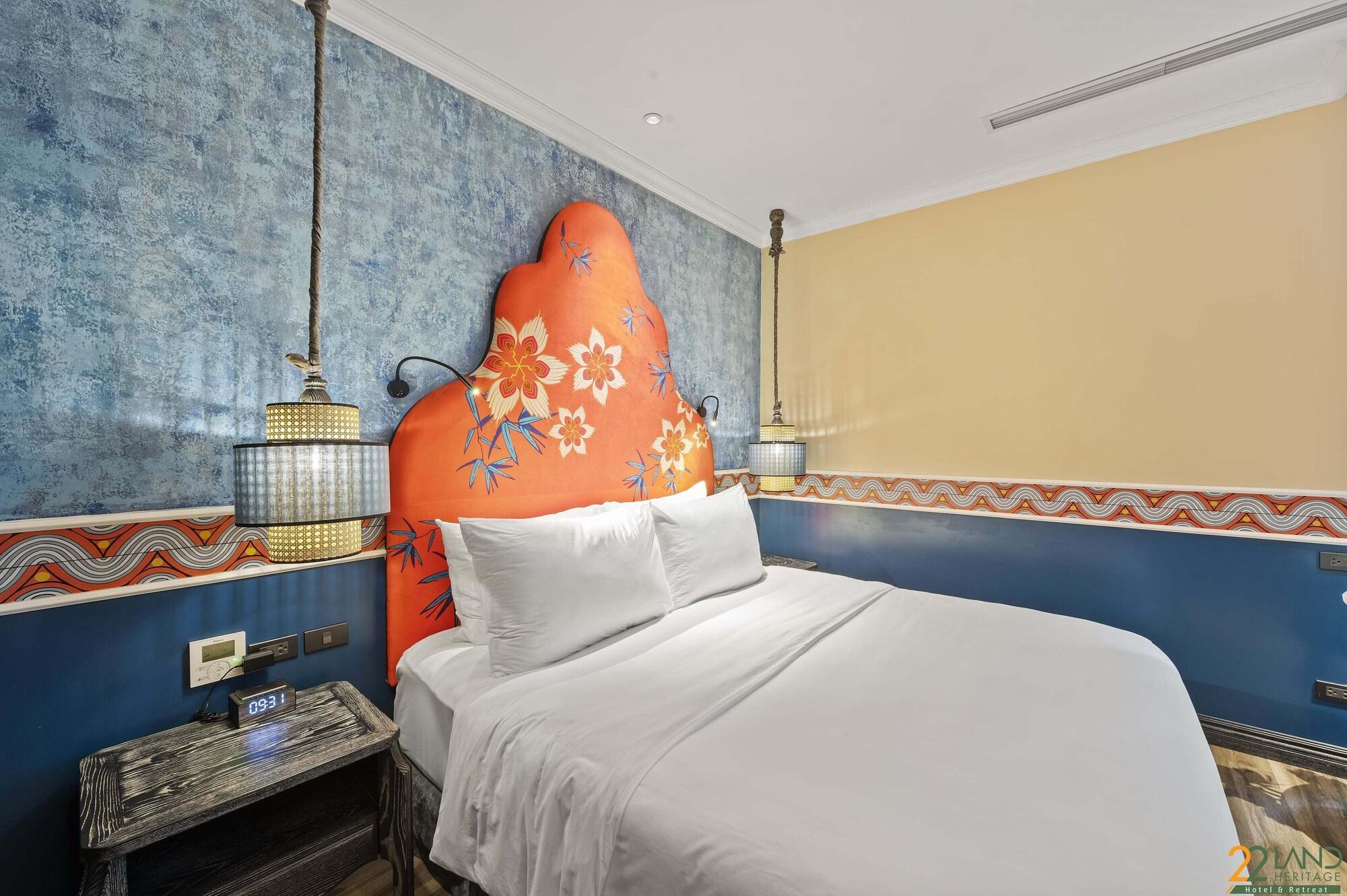 Double Deluxe King Bed