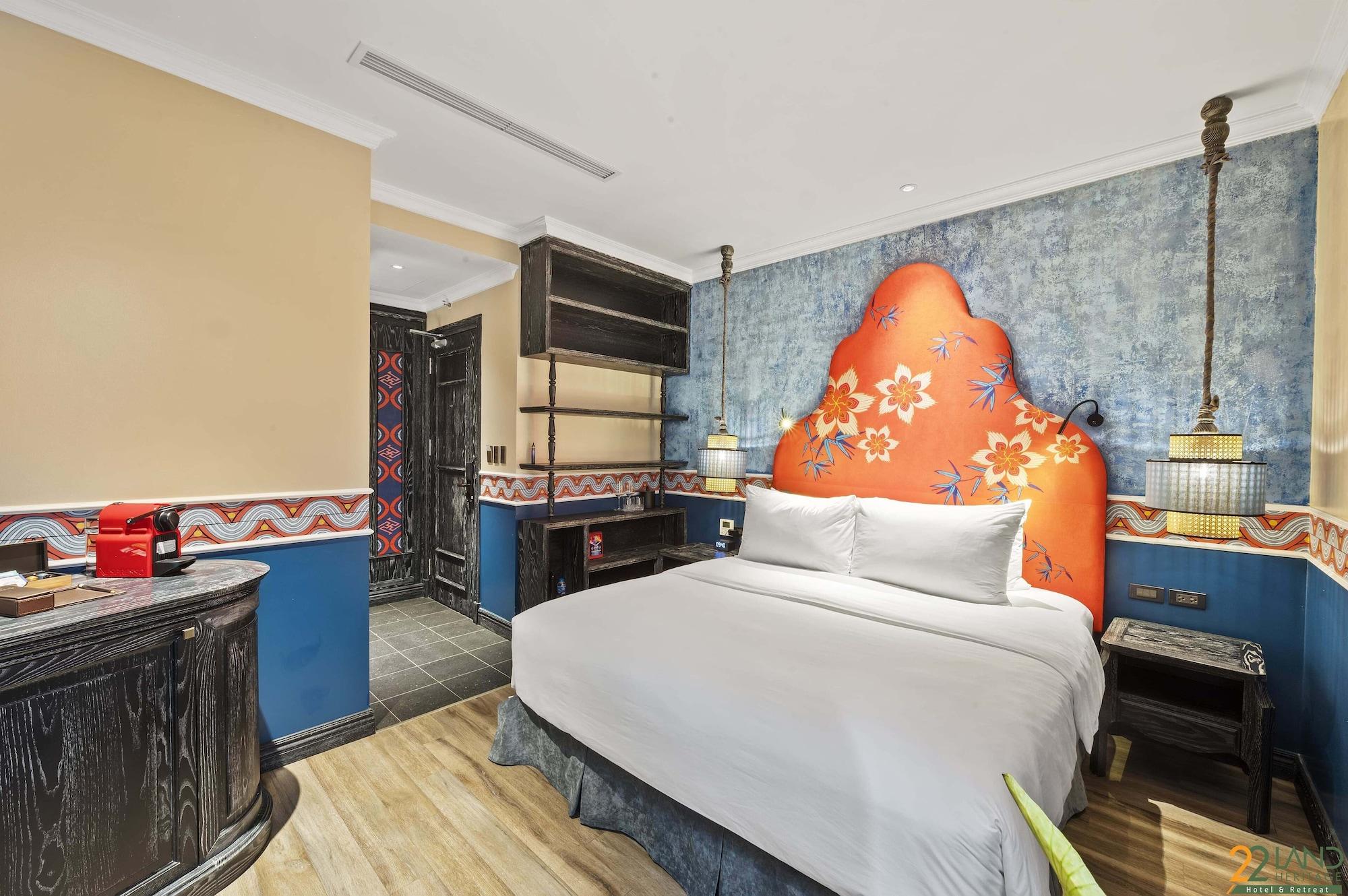 Double Deluxe King Bed