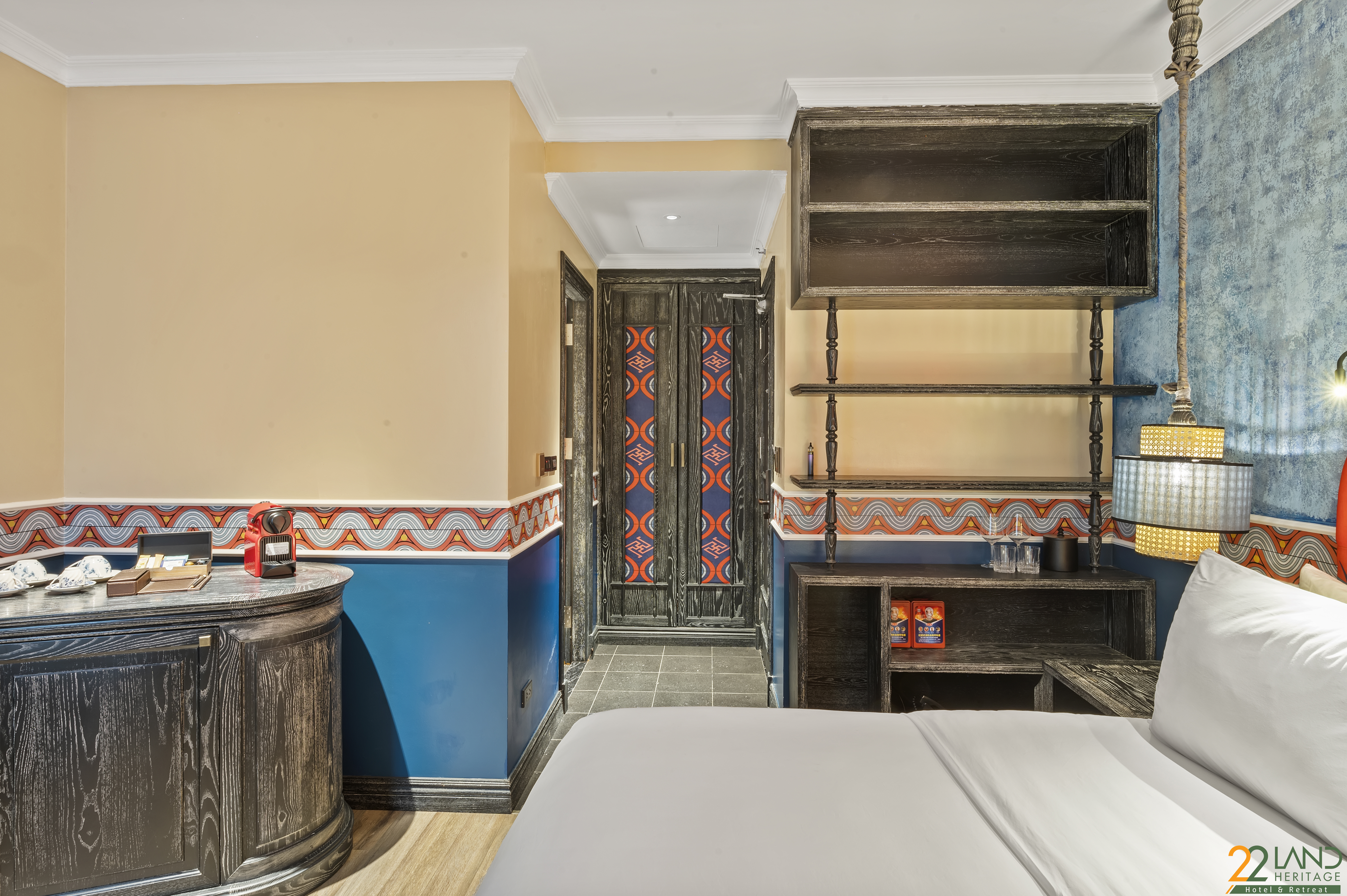 Double Deluxe King Bed