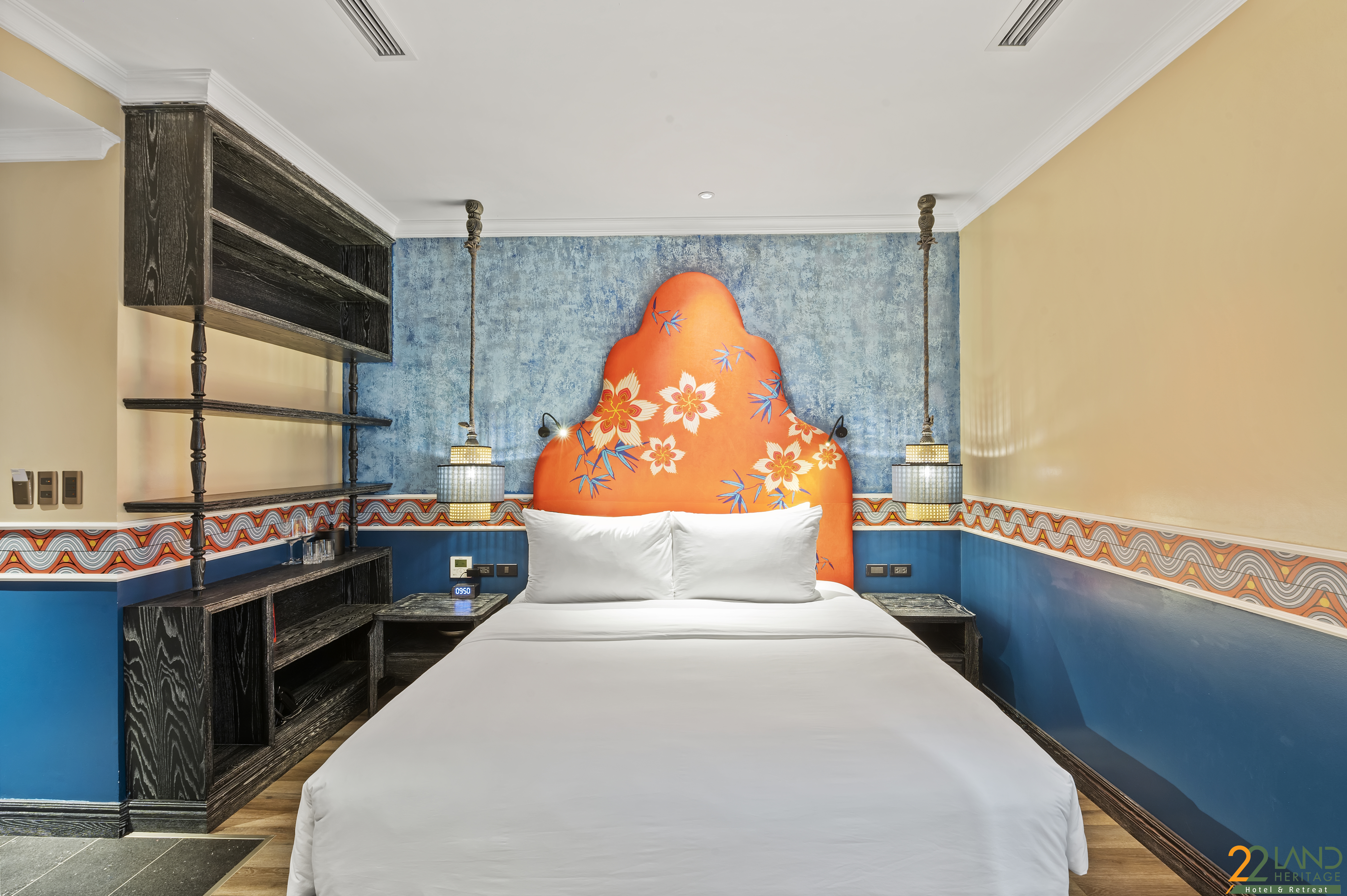 Double Deluxe King Bed