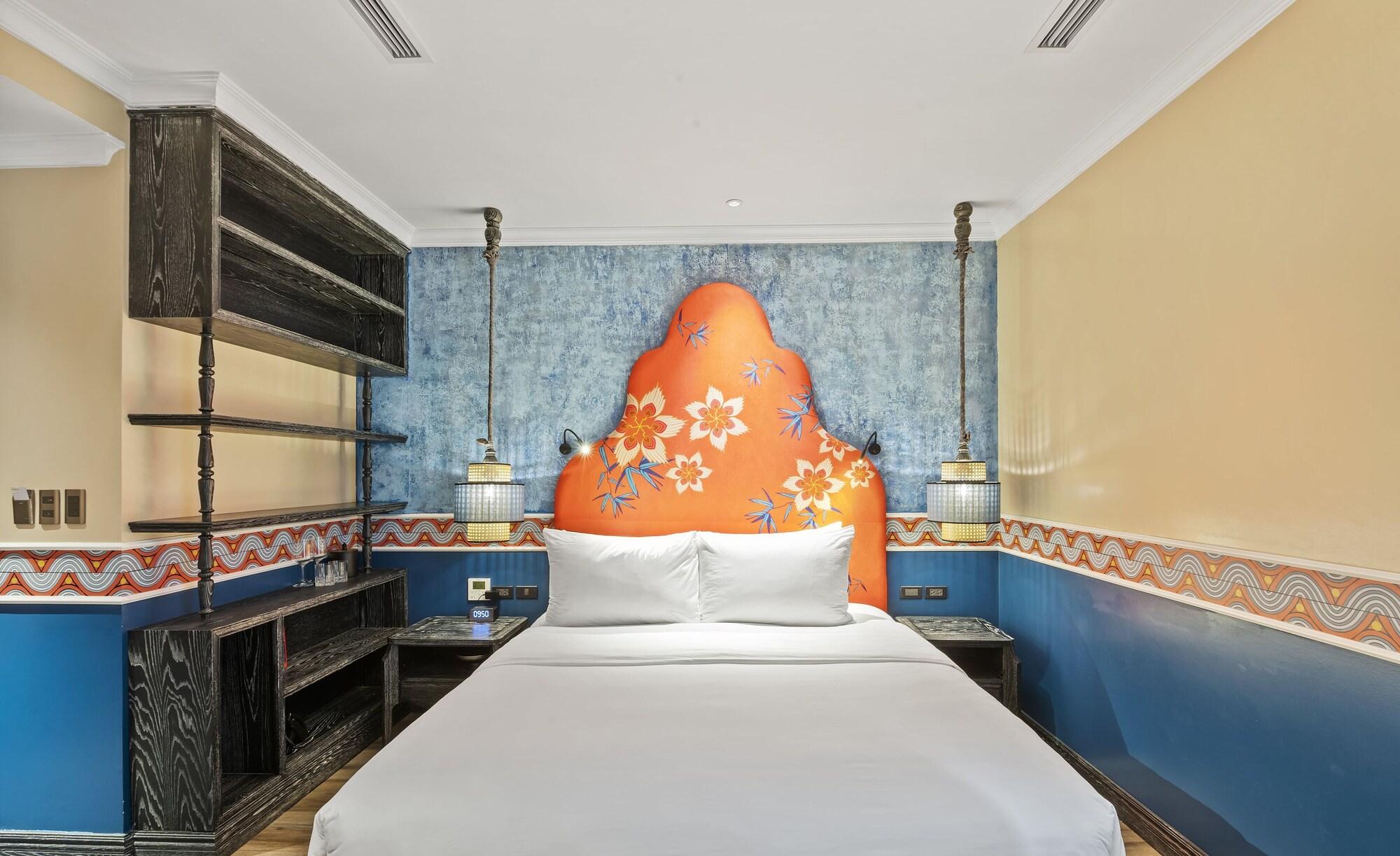 Double Deluxe King Bed