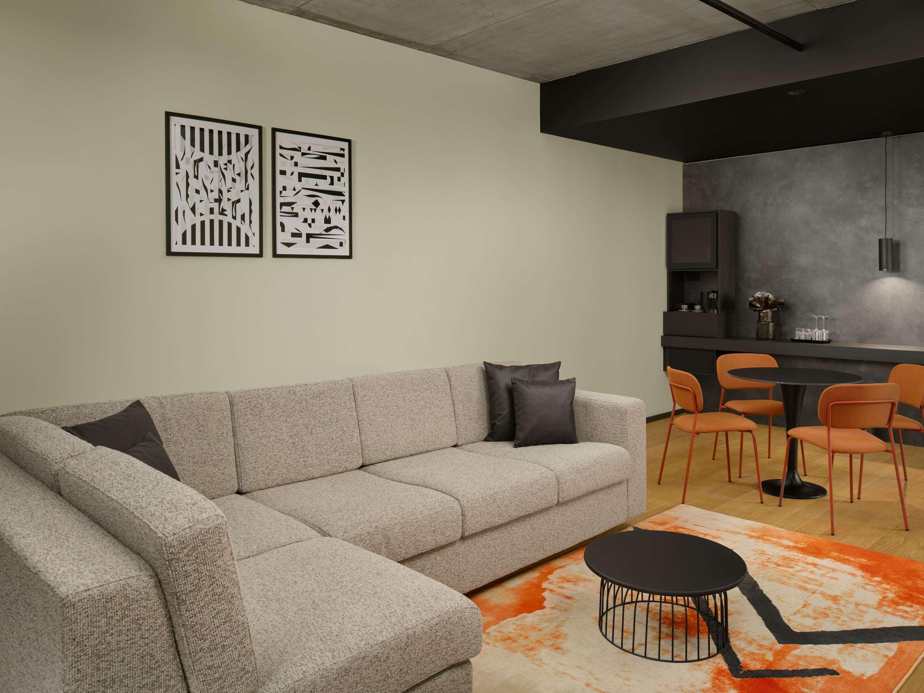 Junior Suite King Size Bed