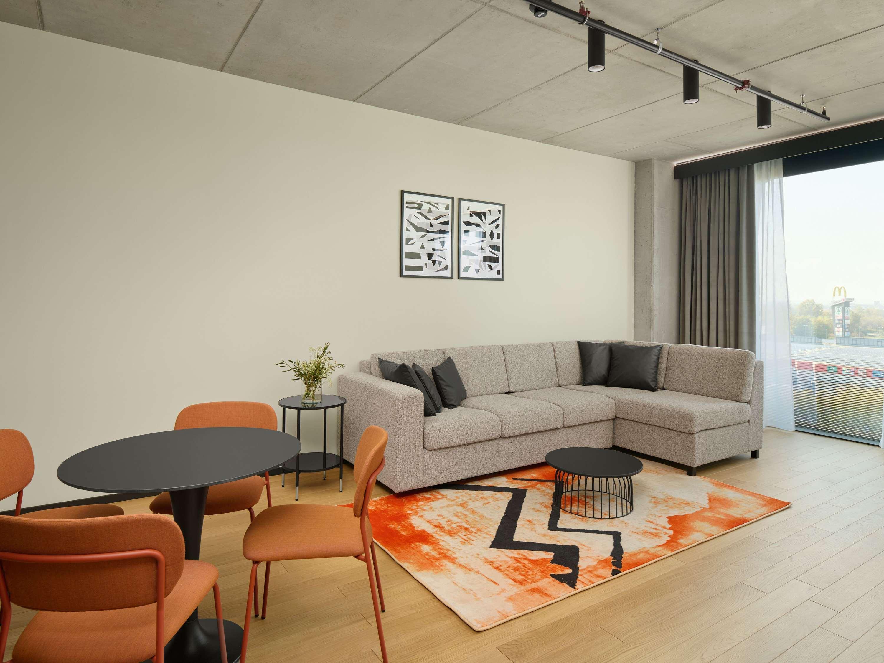 Junior Suite King Size Bed