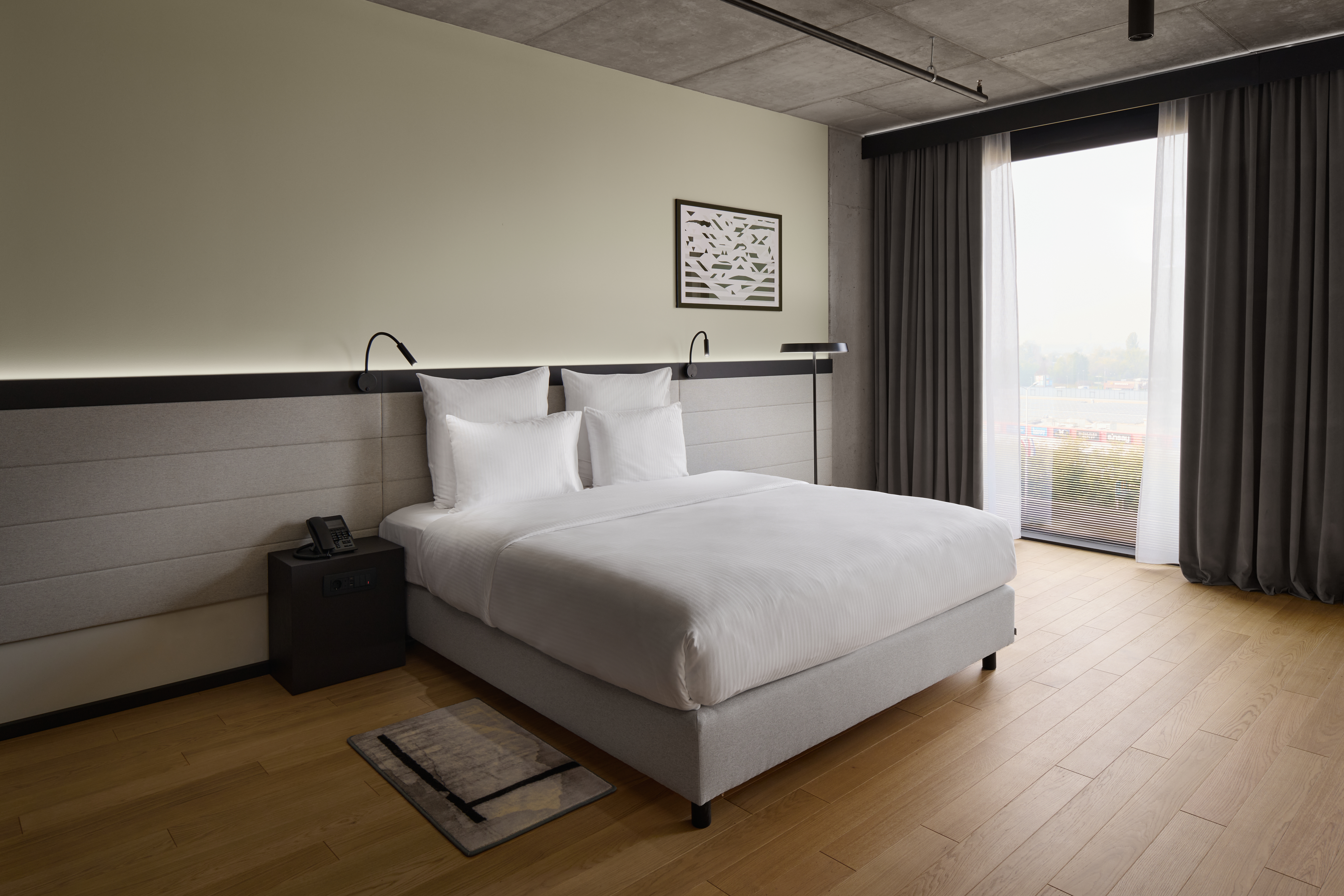 Double Deluxe King Bed