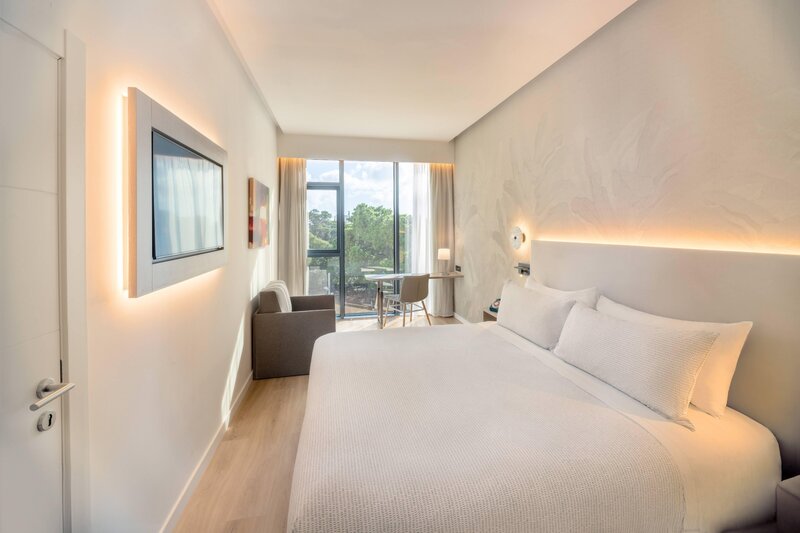 Studio King Size Bed