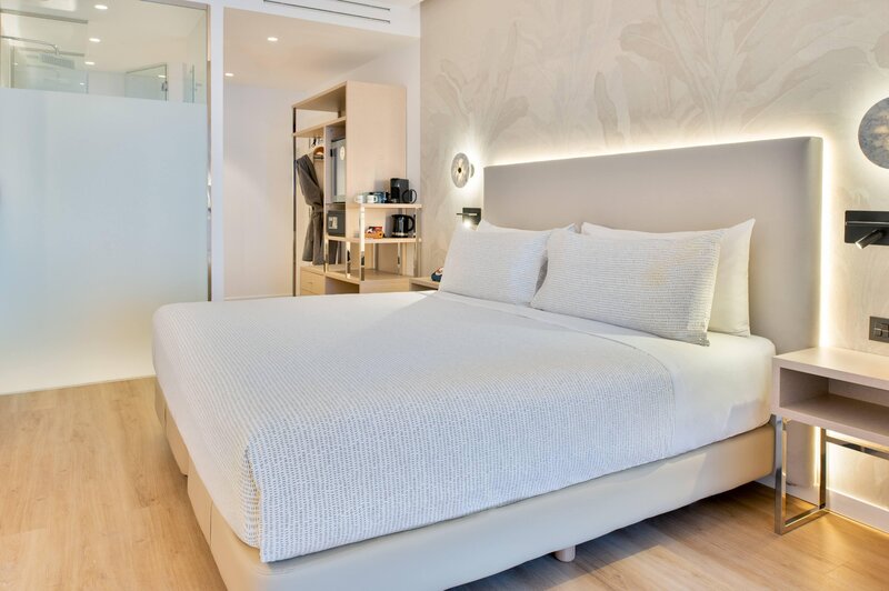 Studio King Size Bed