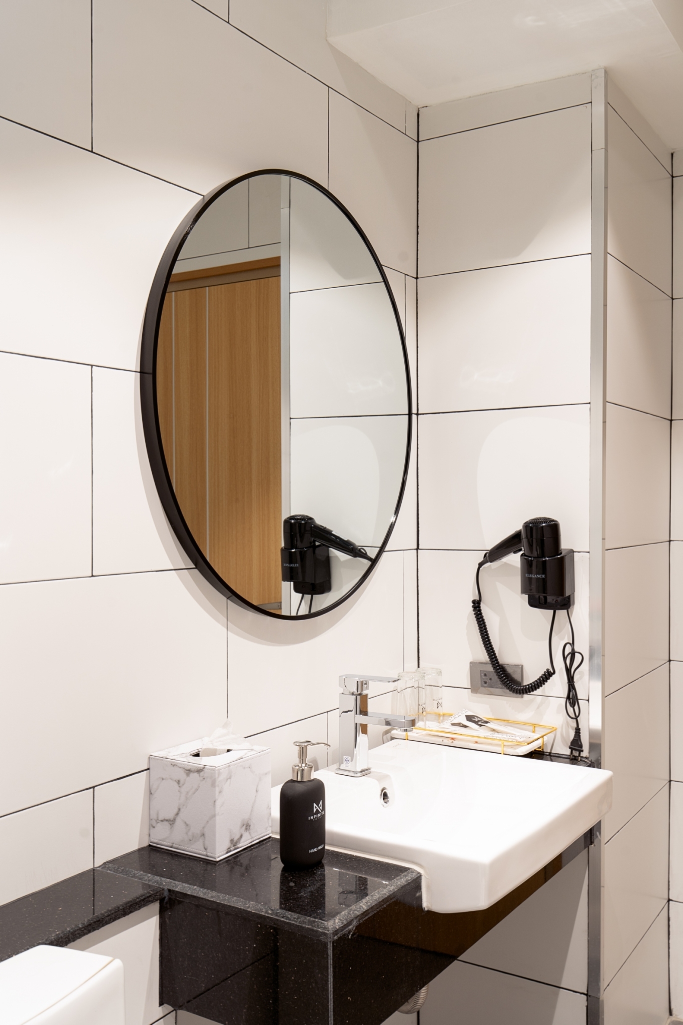 Suite Deluxe King Bed