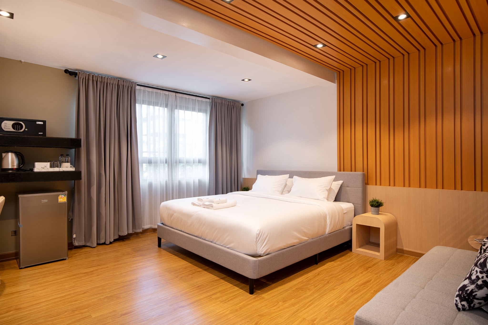 Suite Deluxe King Bed