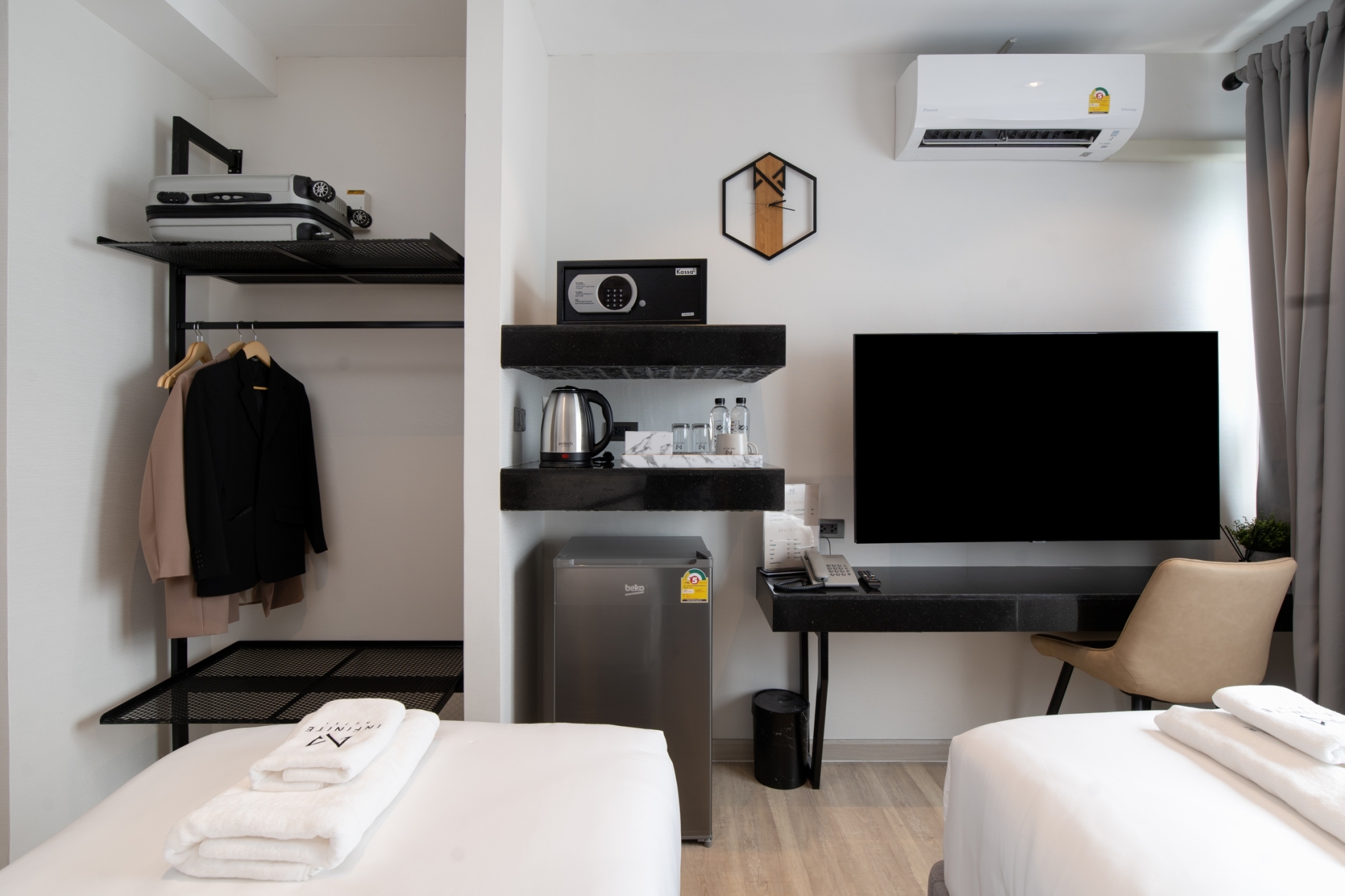 Twin with Double Bed