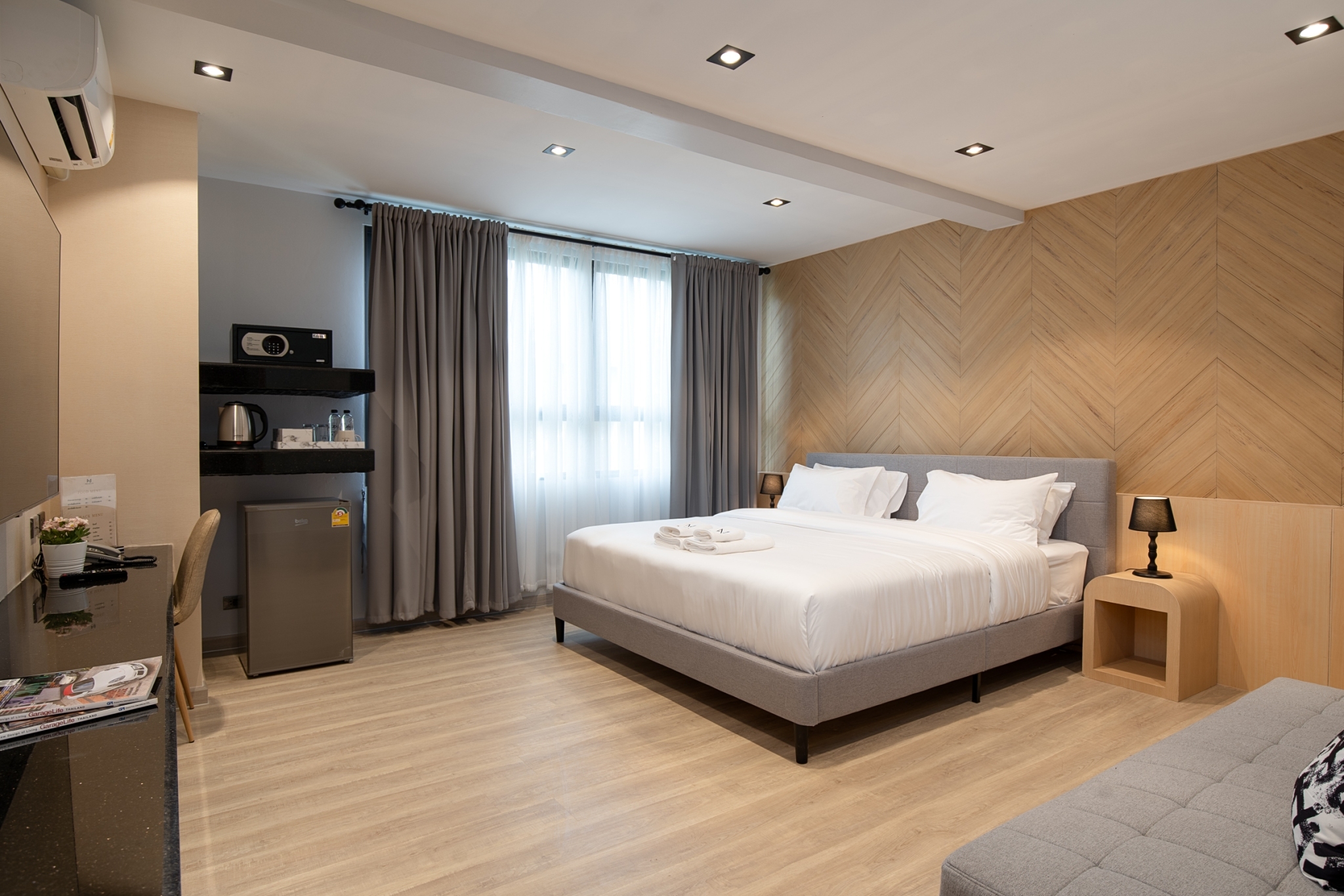 Suite Deluxe King Bed