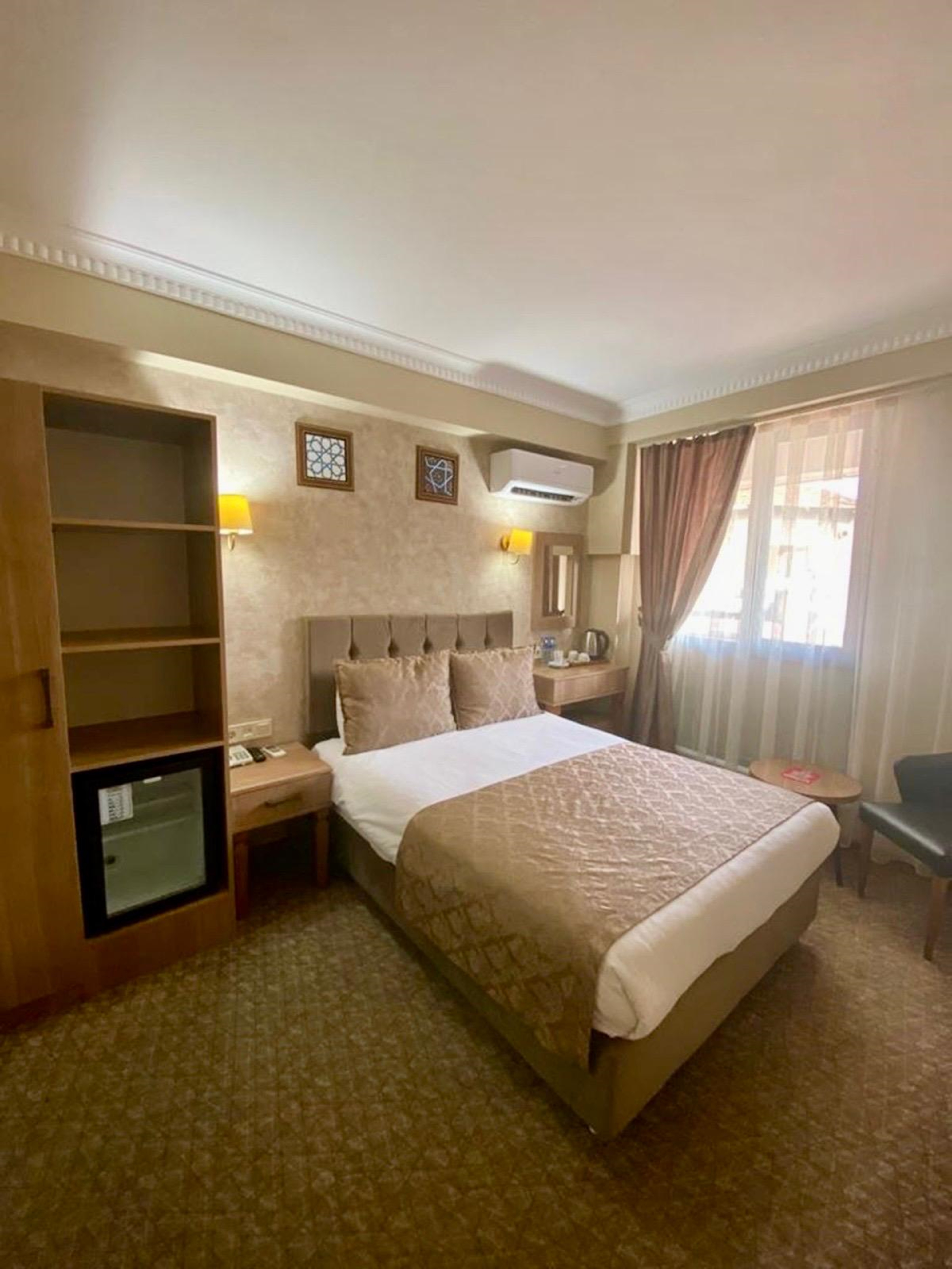 Double or Twin Standard