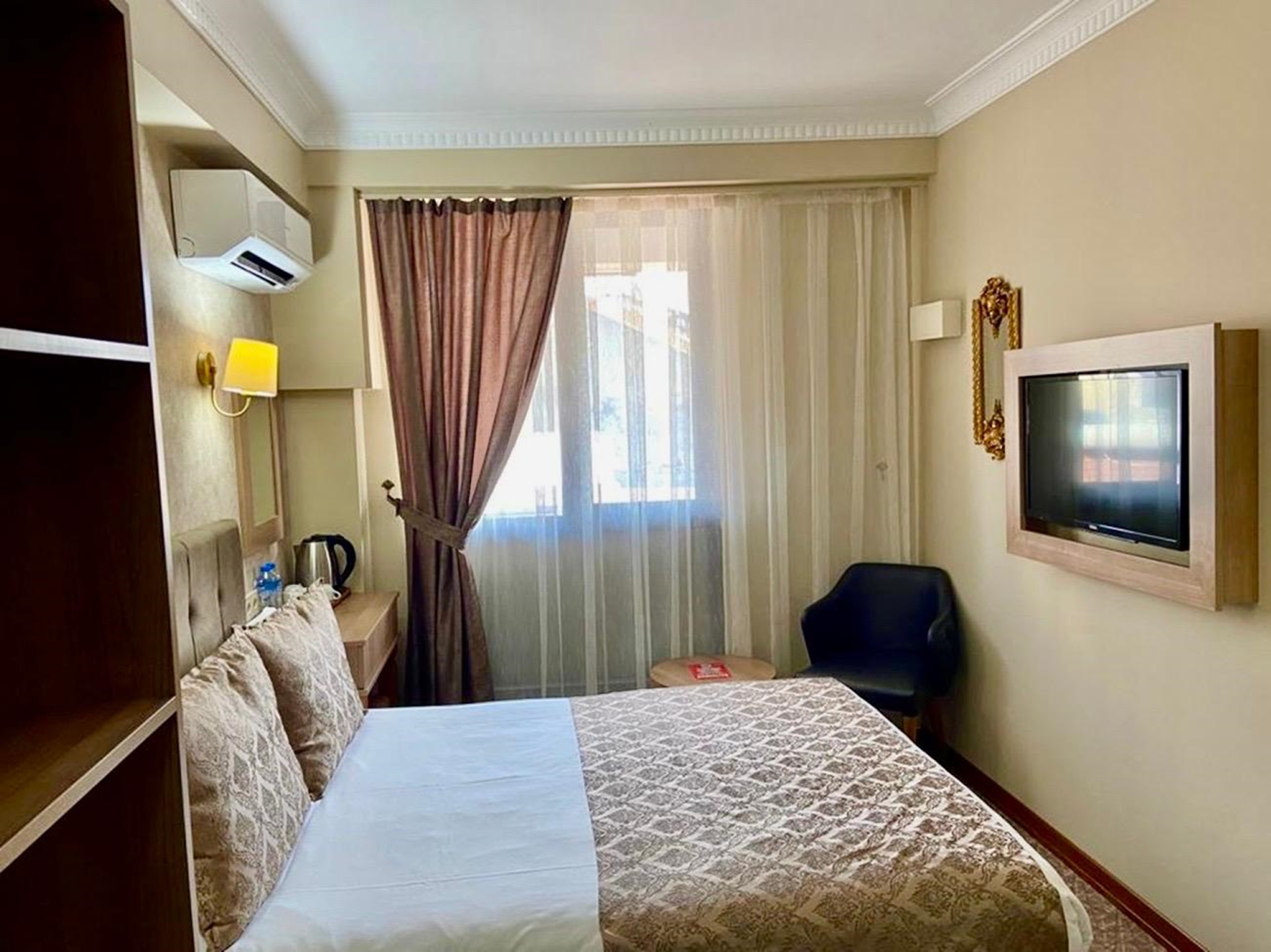 Double or Twin Standard