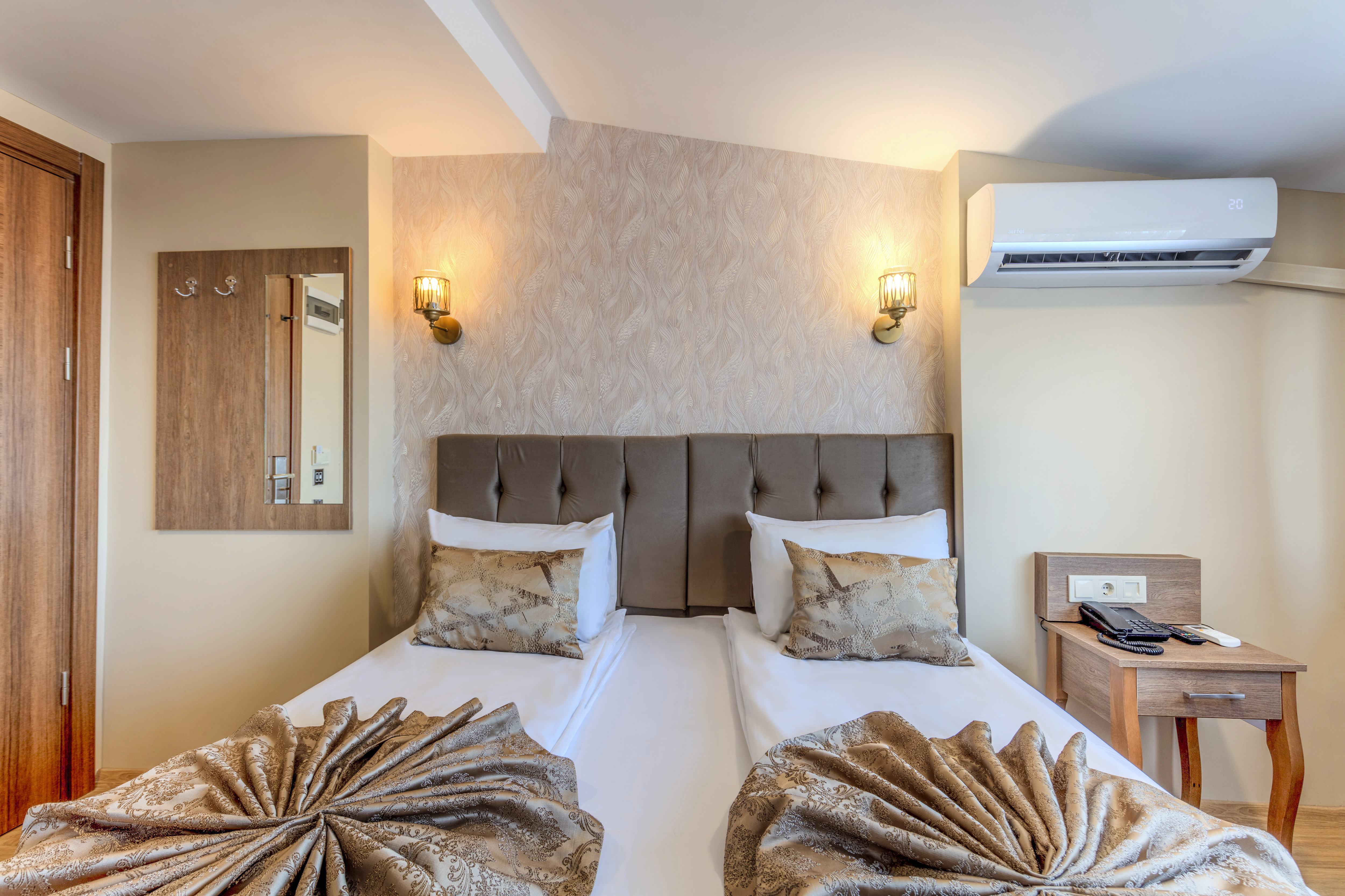 Double or Twin Deluxe Sea View