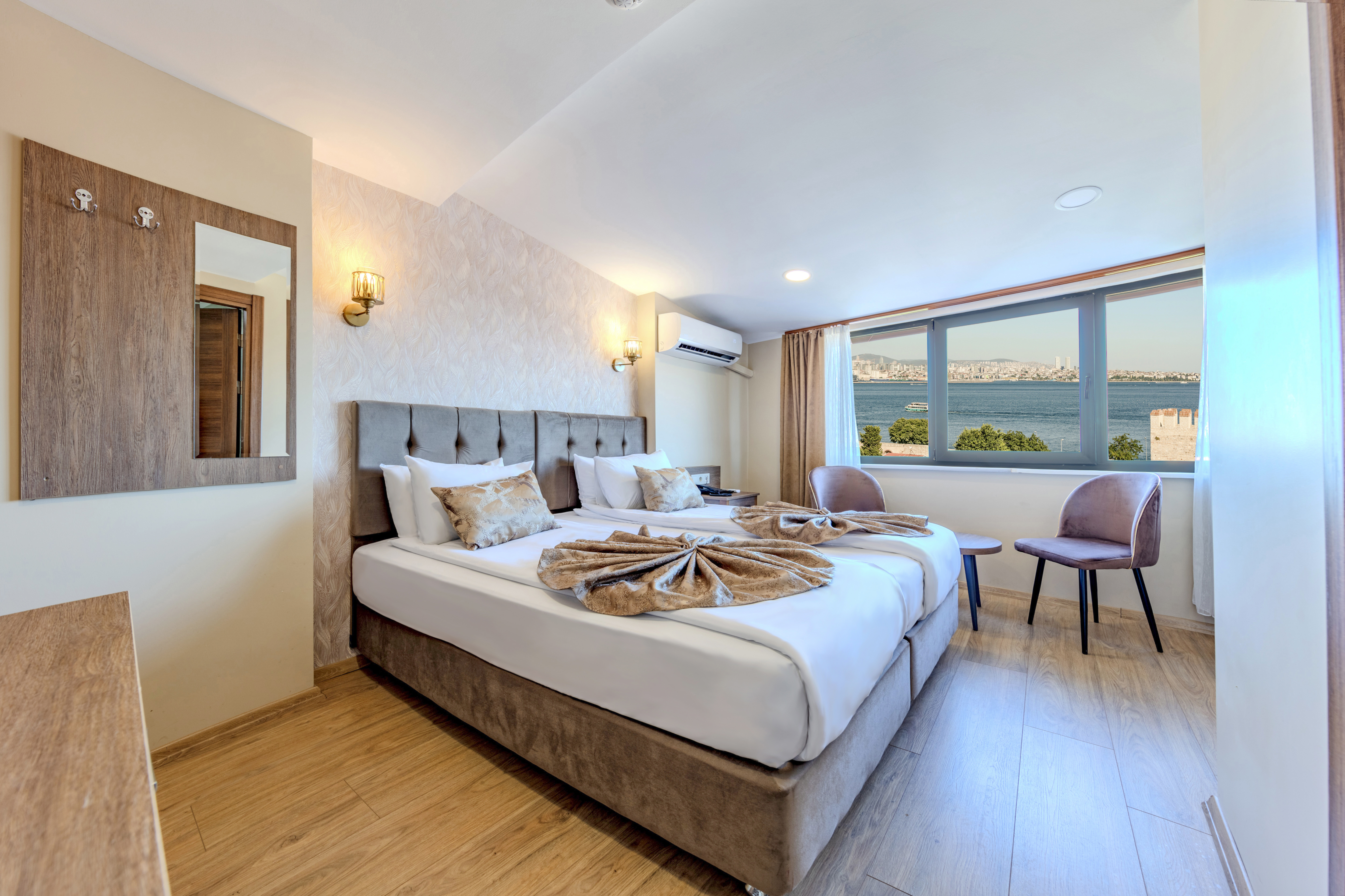 Double or Twin Deluxe Sea View