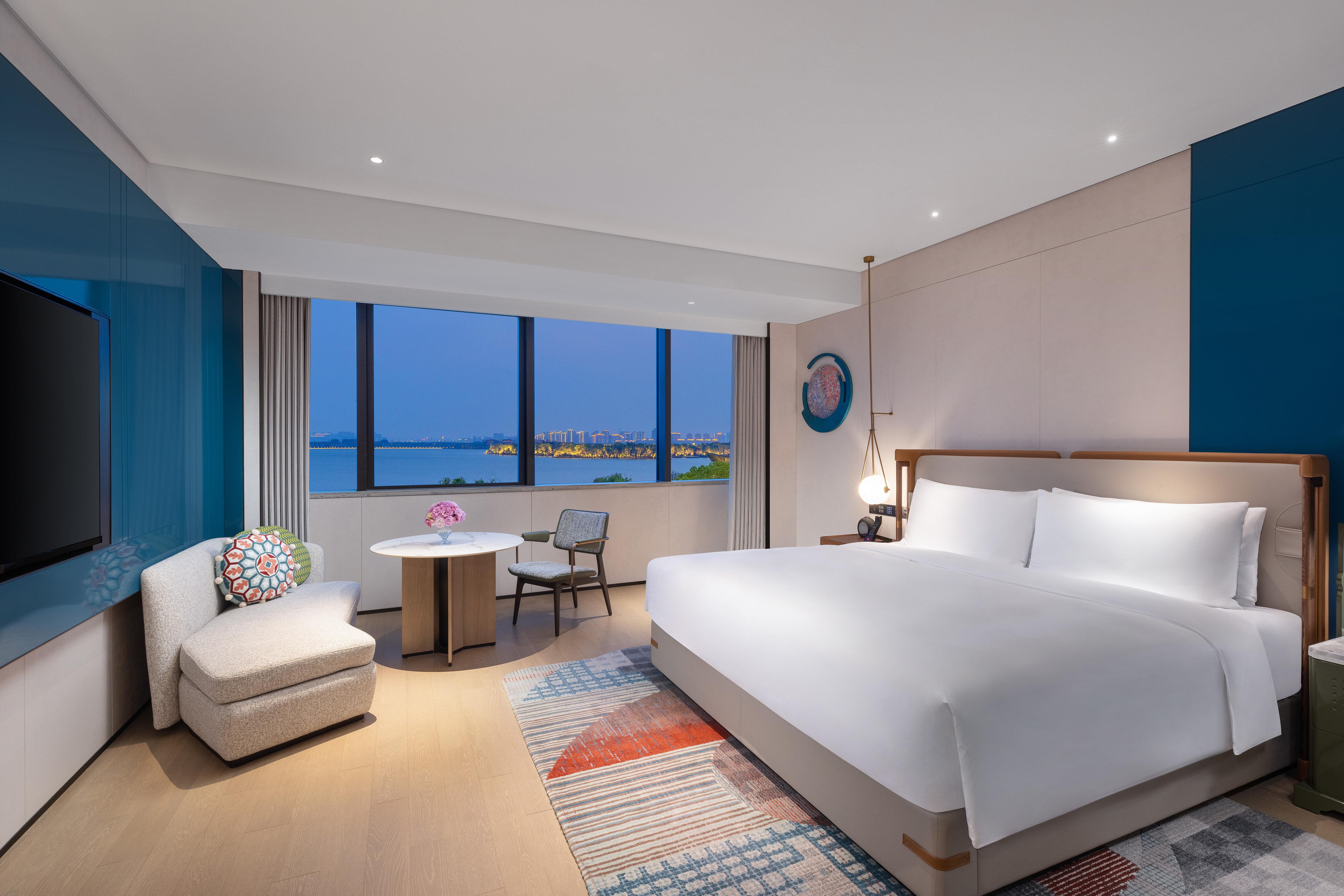 Double Premium with Views