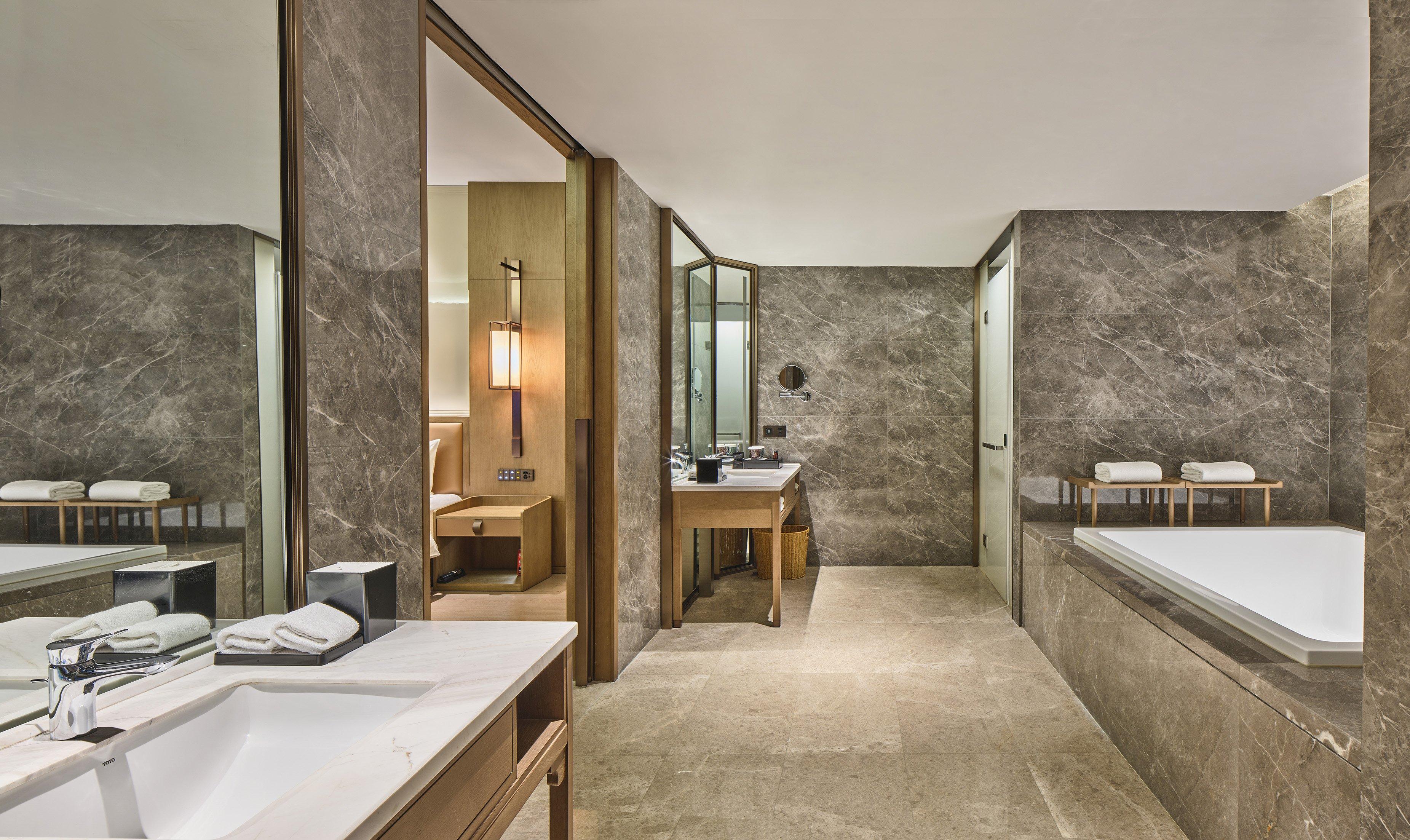 Suite King Bed One Bedroom 