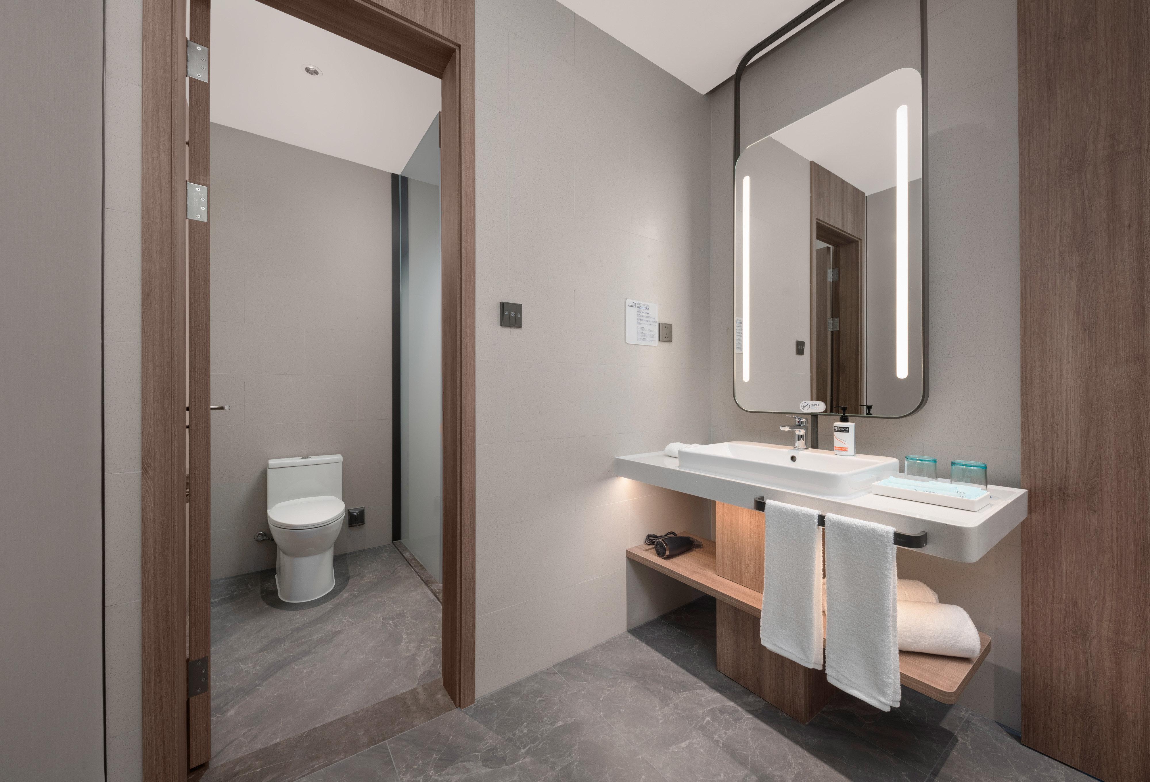 Room Two Double Beds