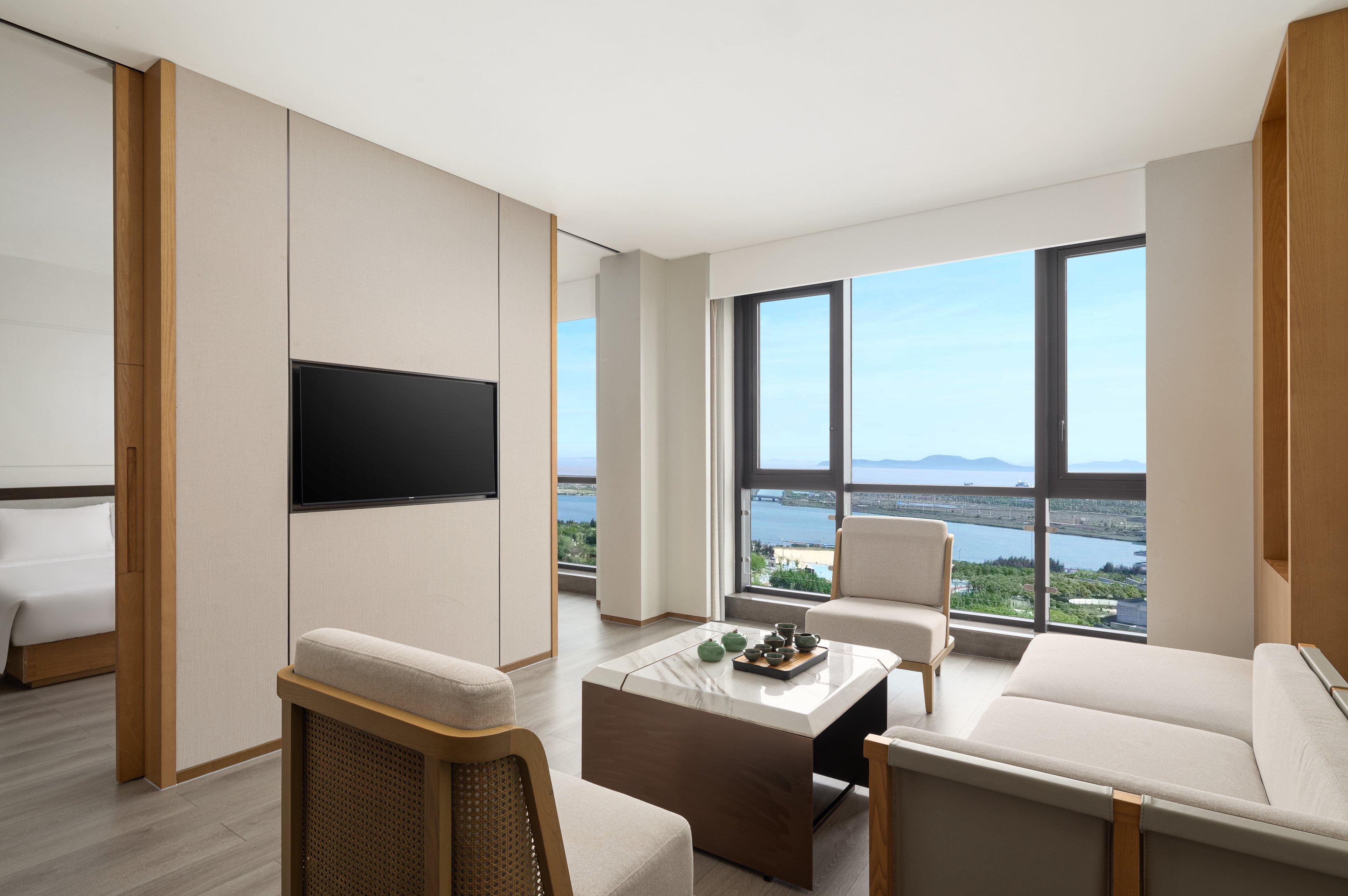 Suite Bay View King Bed