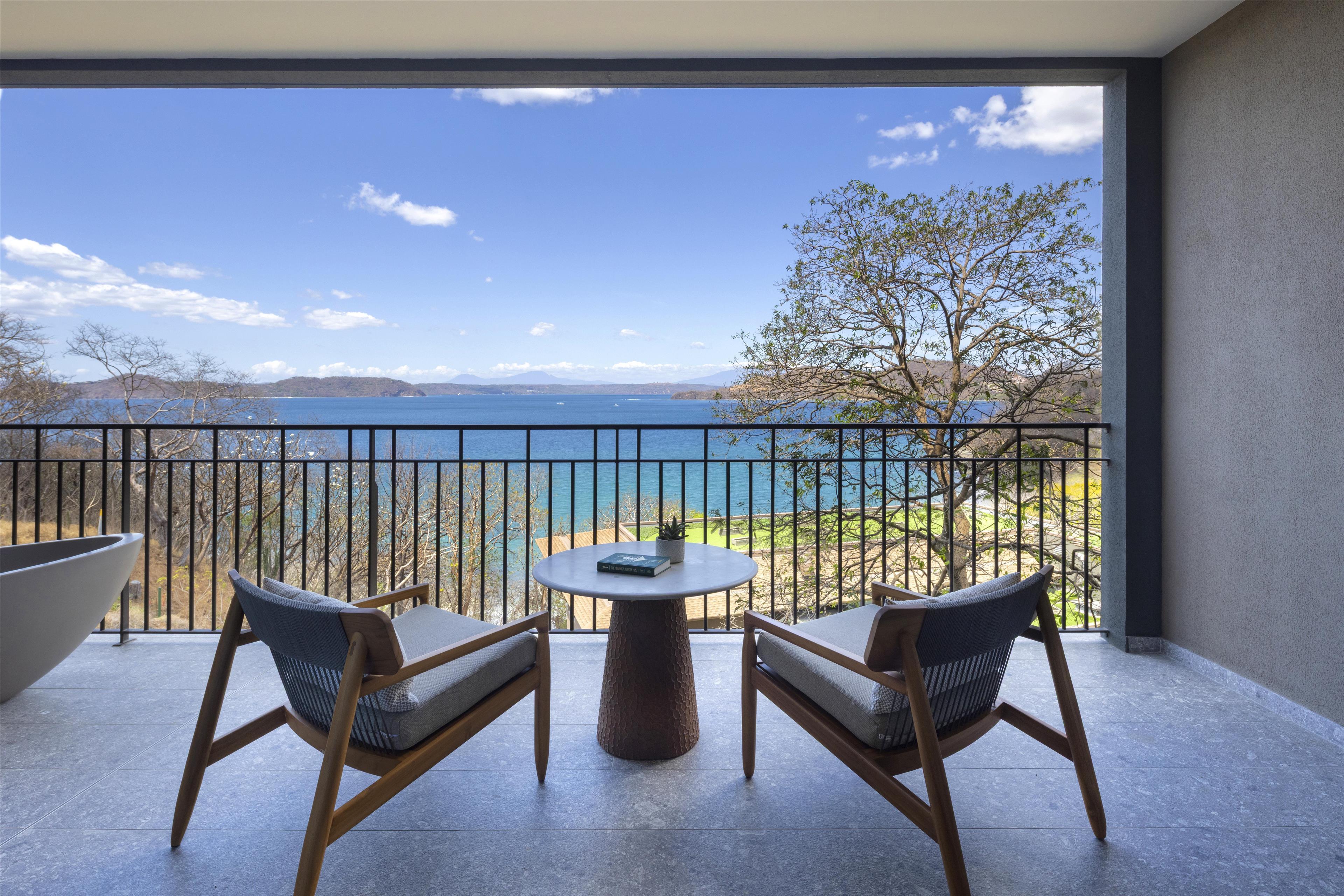 Double or Twin Accessible King Size Bed