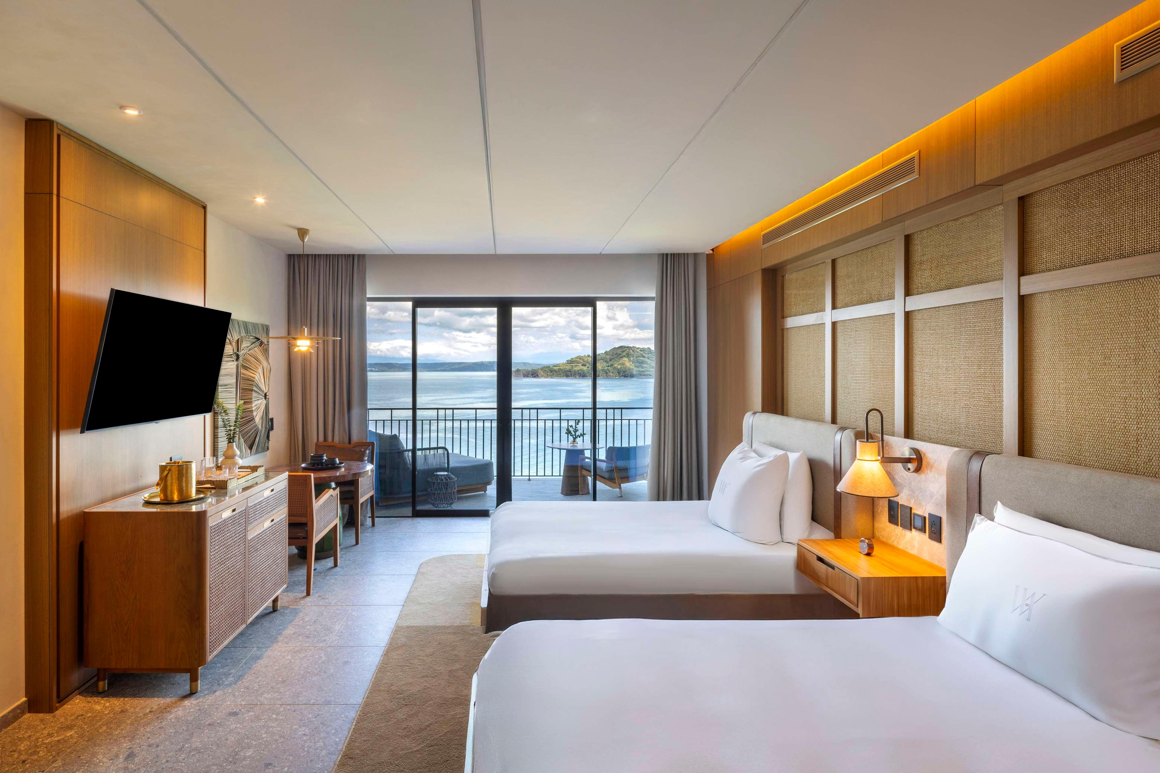 Double or Twin Ocean View Two Queen Beds