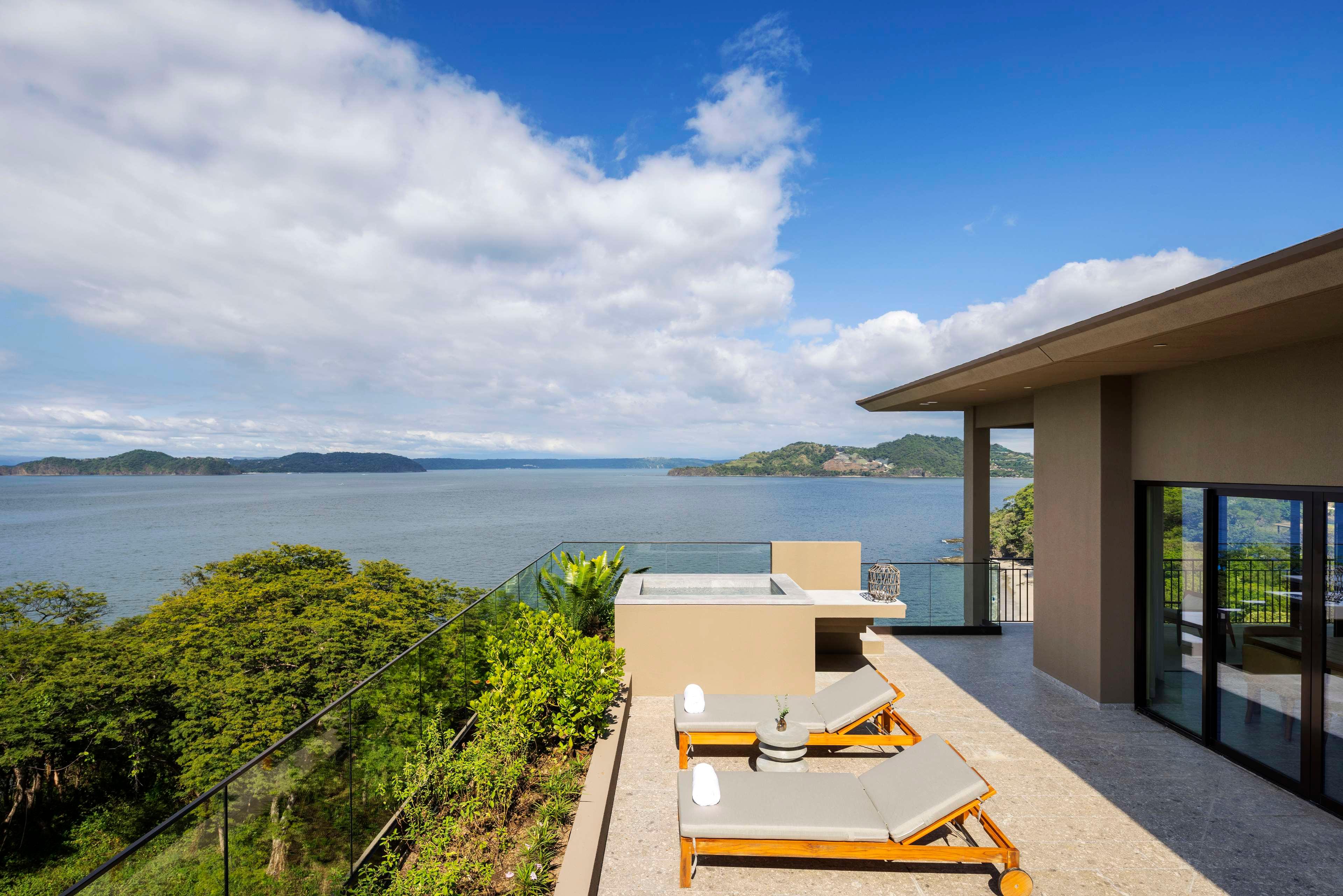 Suite King Bed One Bedroom 