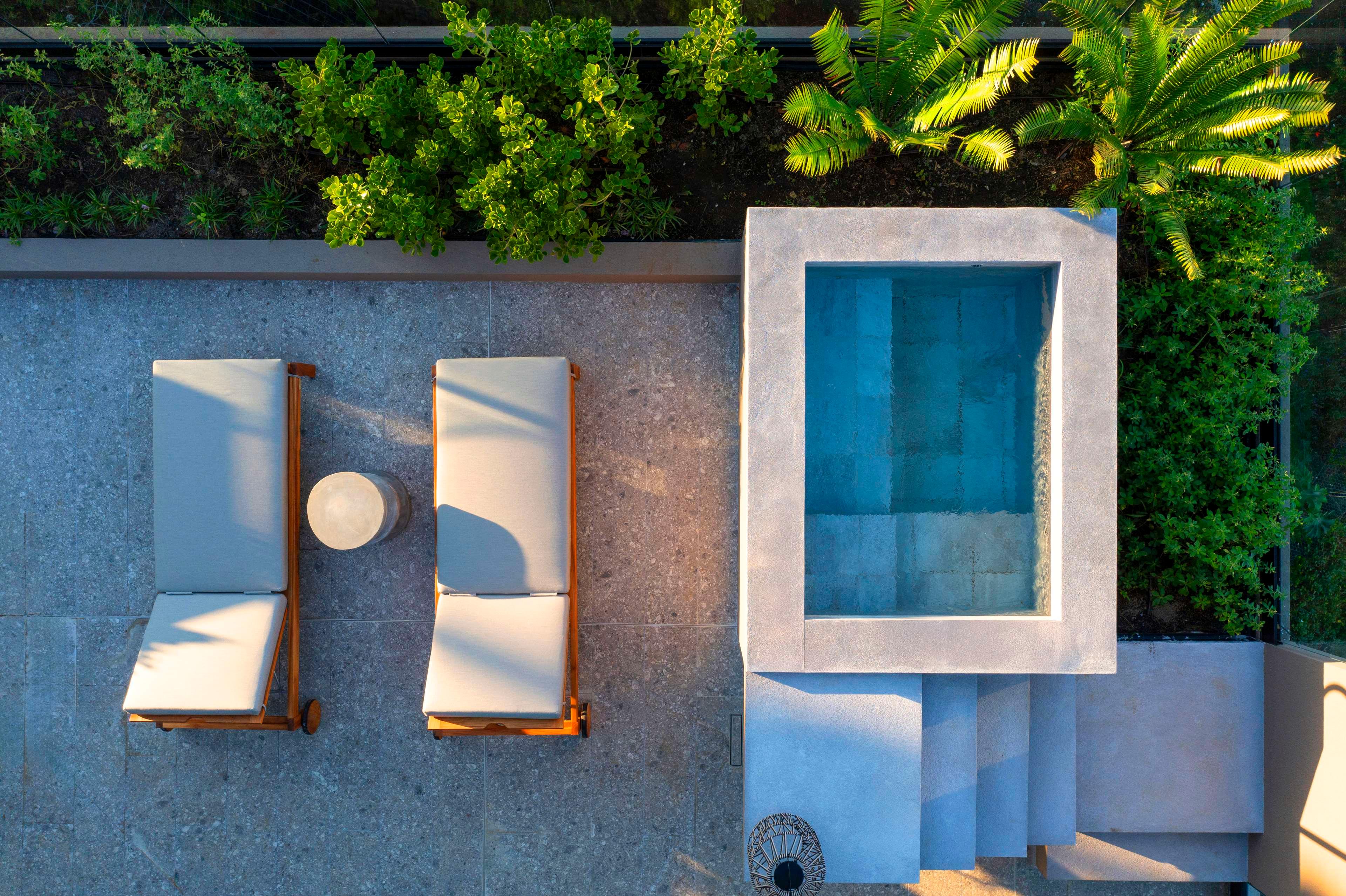 Suite King Bed One Bedroom 