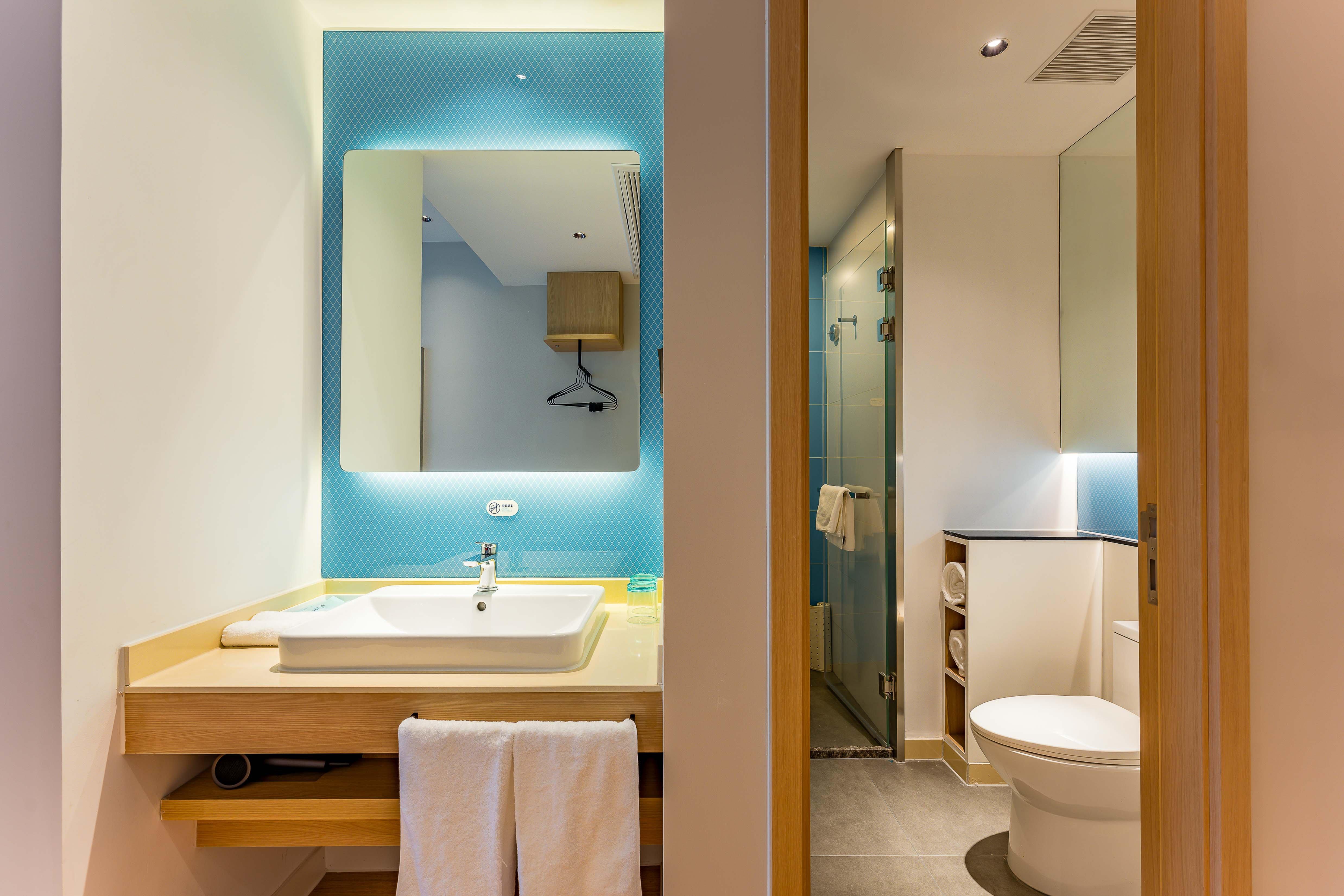 Room Two Double Beds