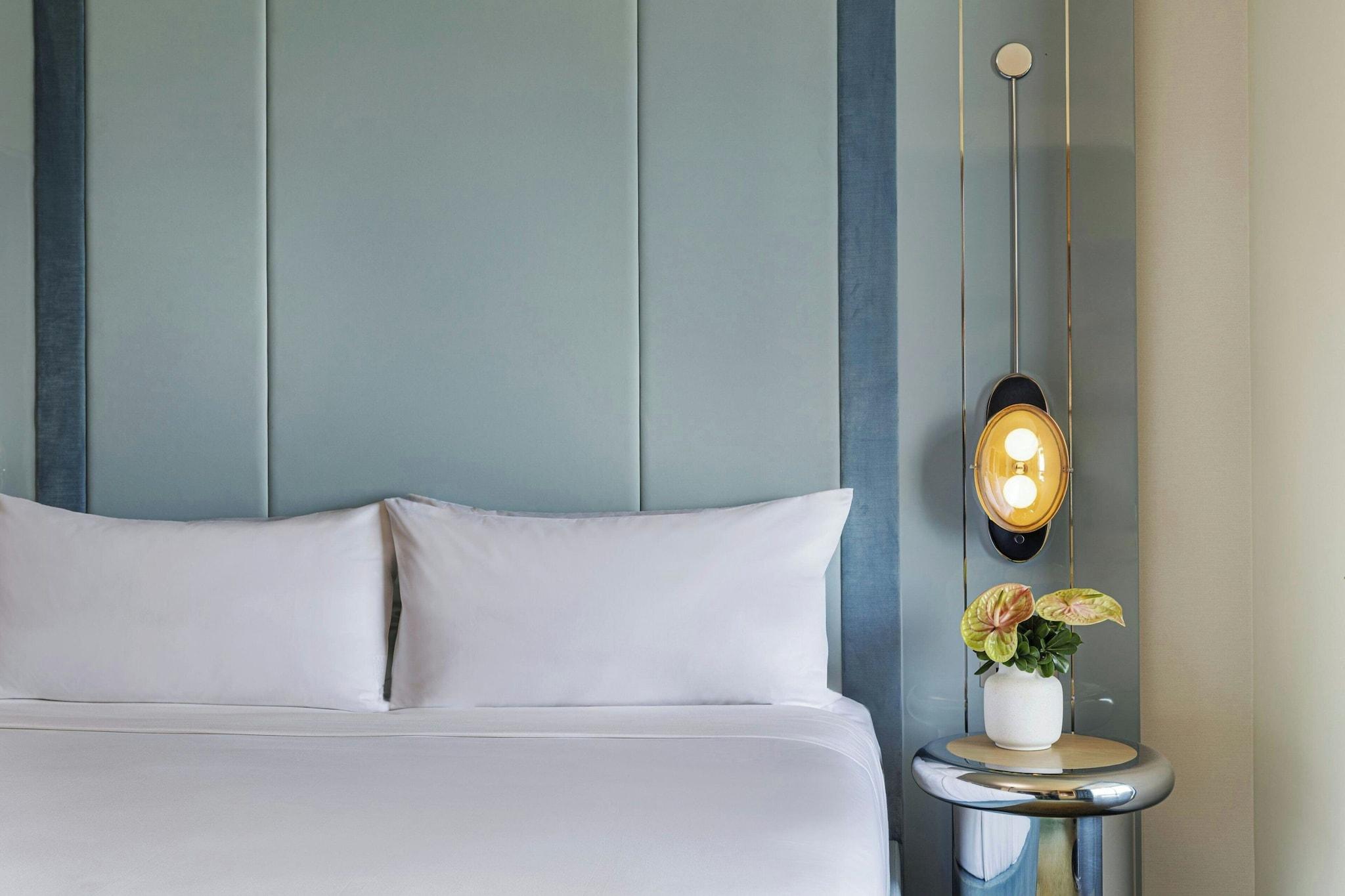 Double King Size Bed