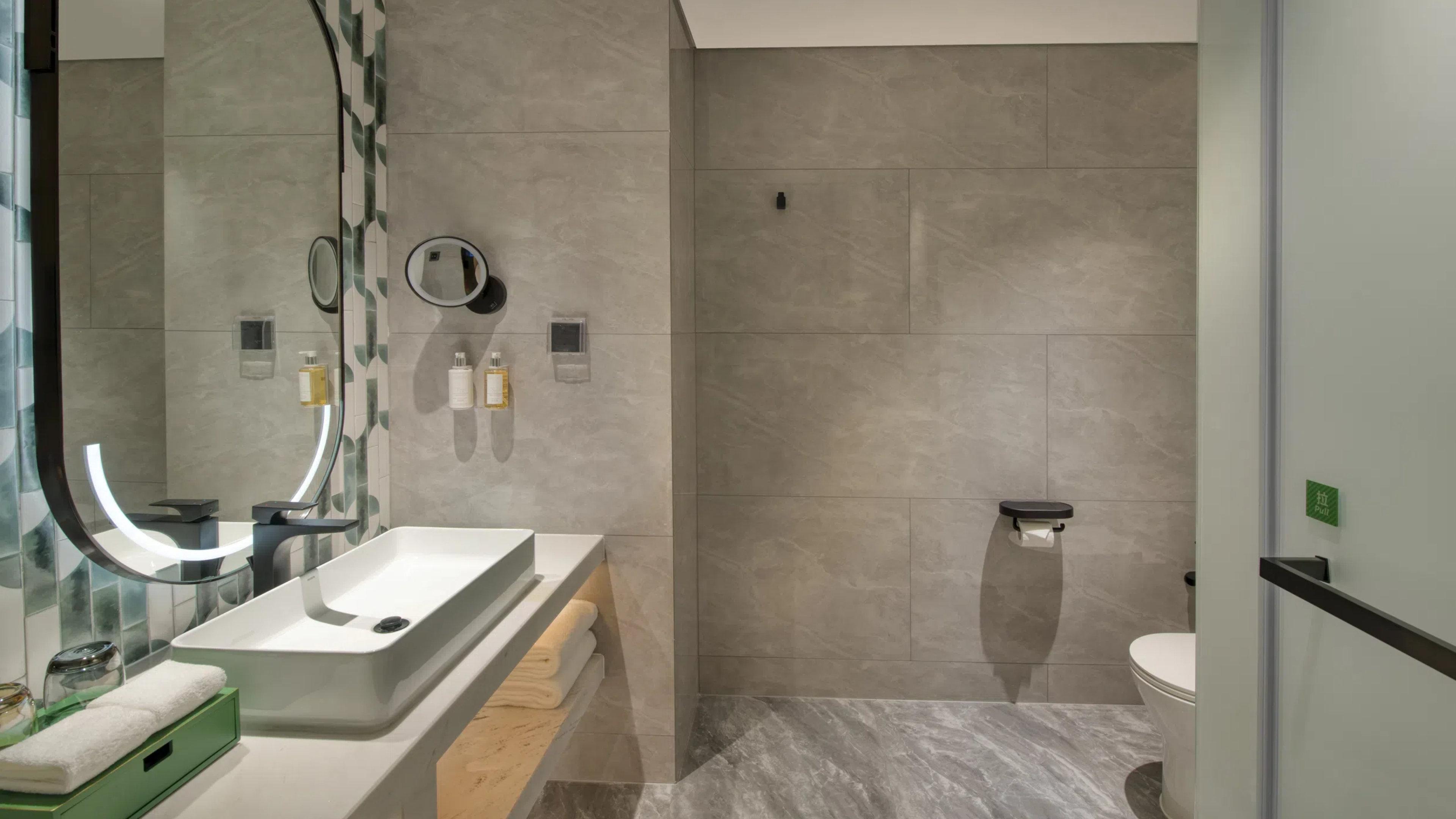 Room Premium City View