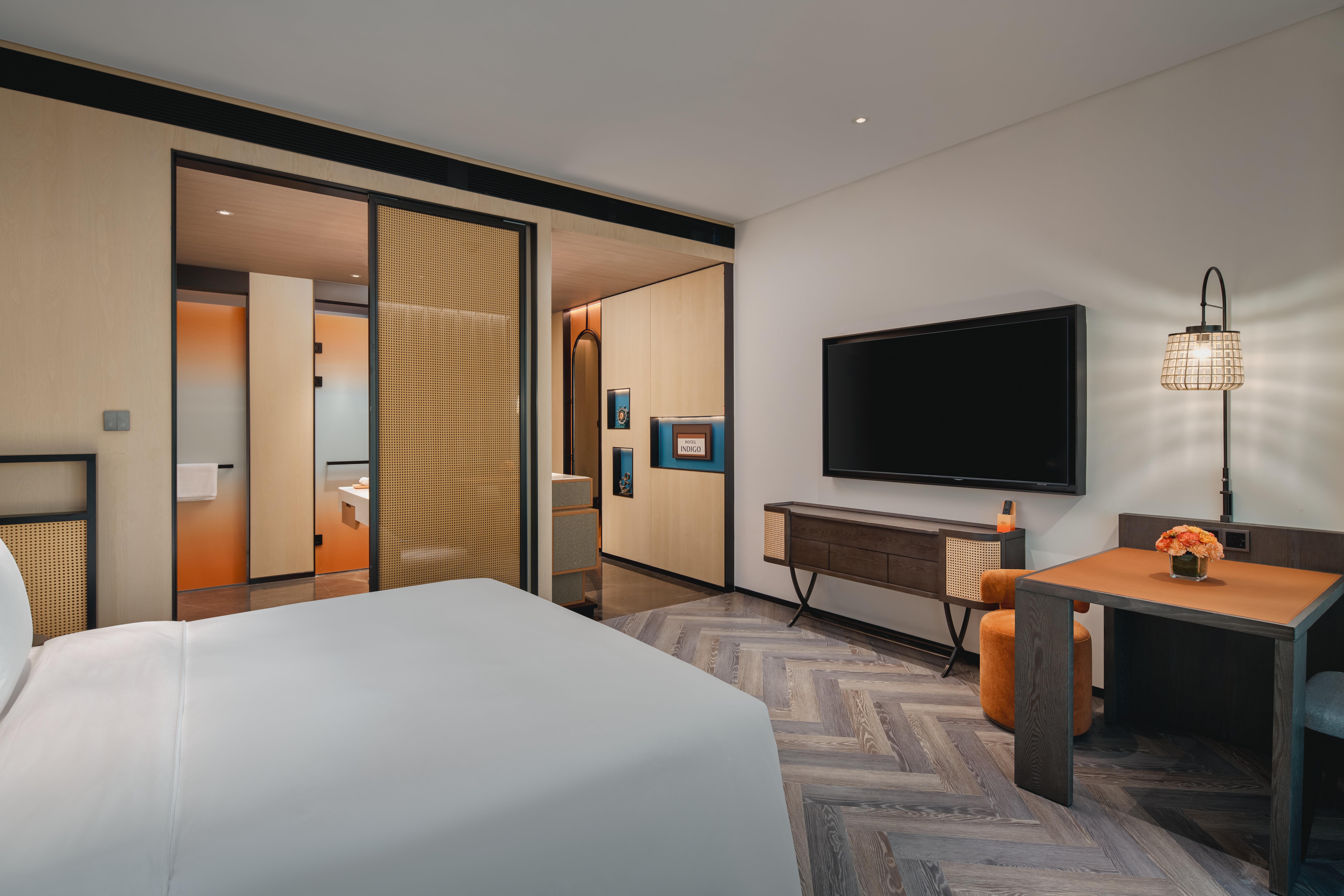 Double King Size Bed