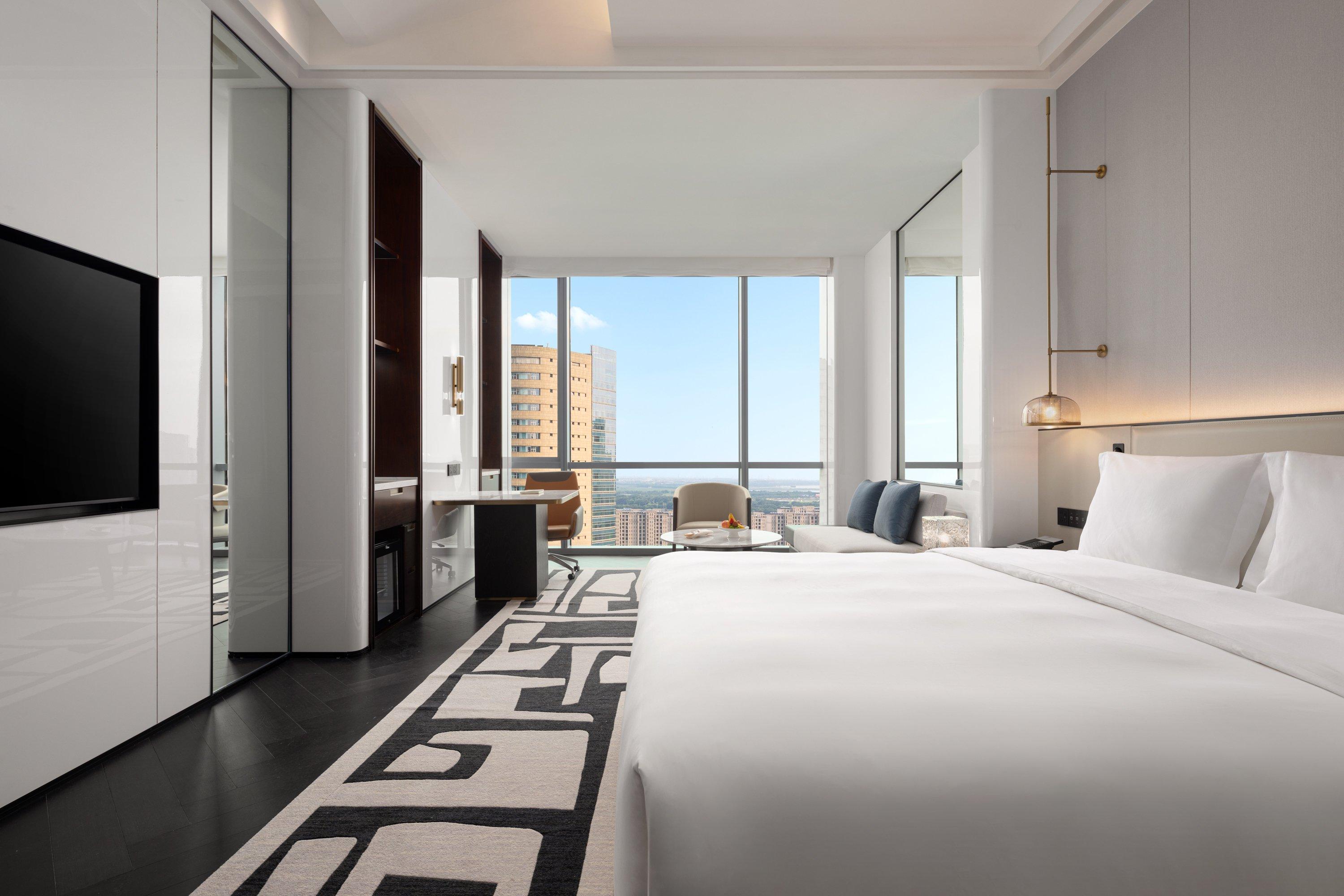 Double City View King Bed