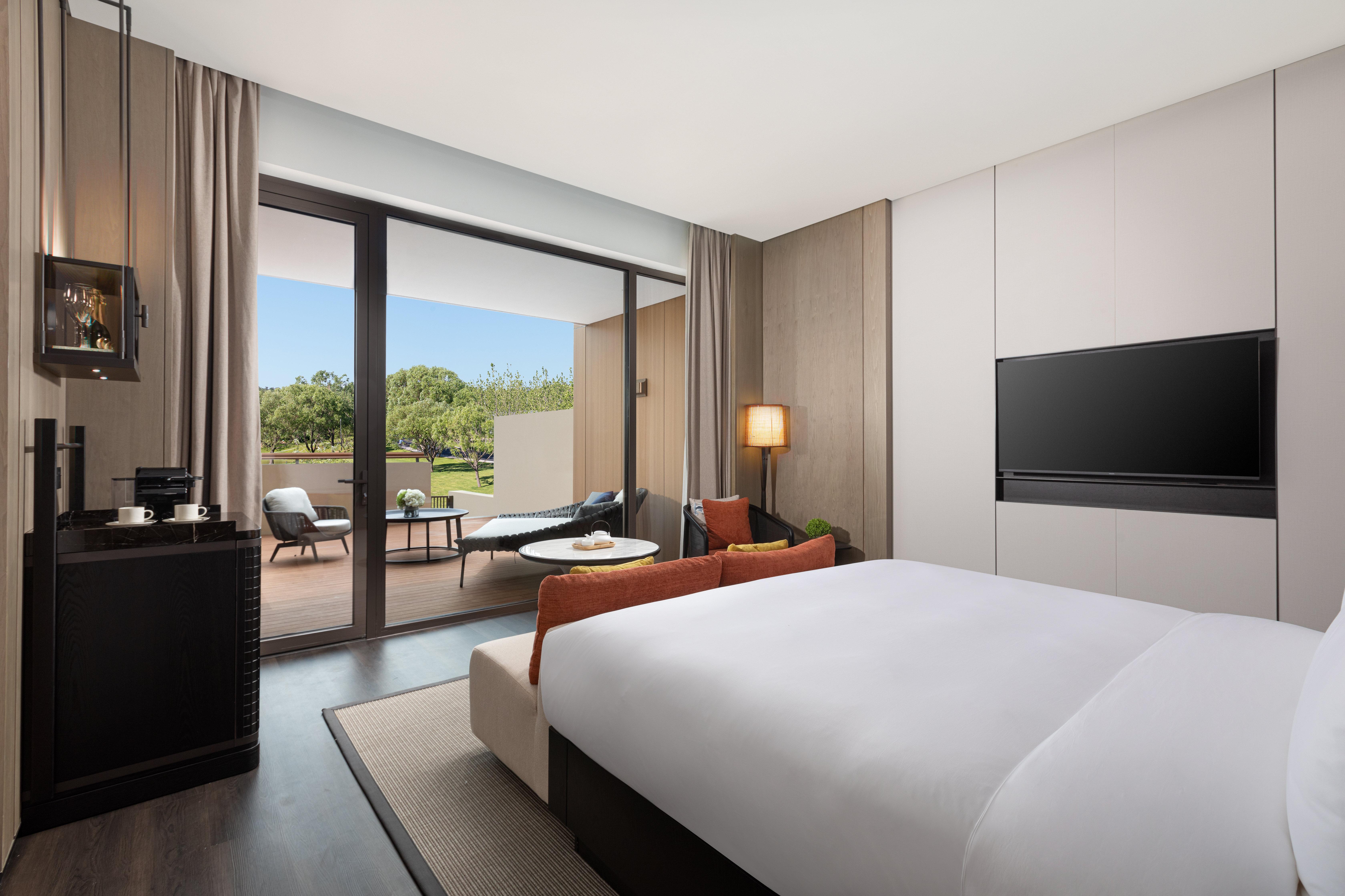 Double King Size Bed