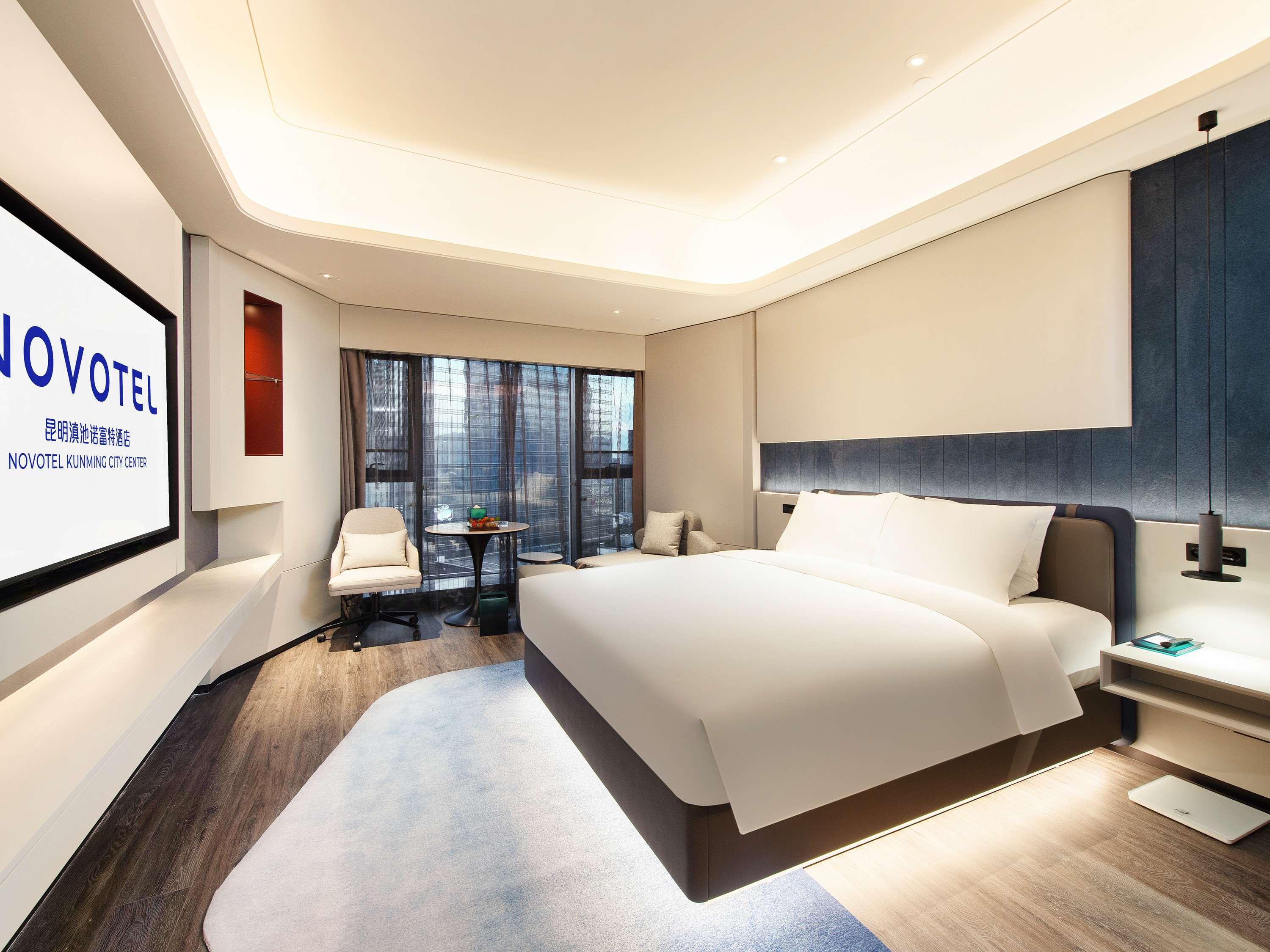 Double Superior King Bed