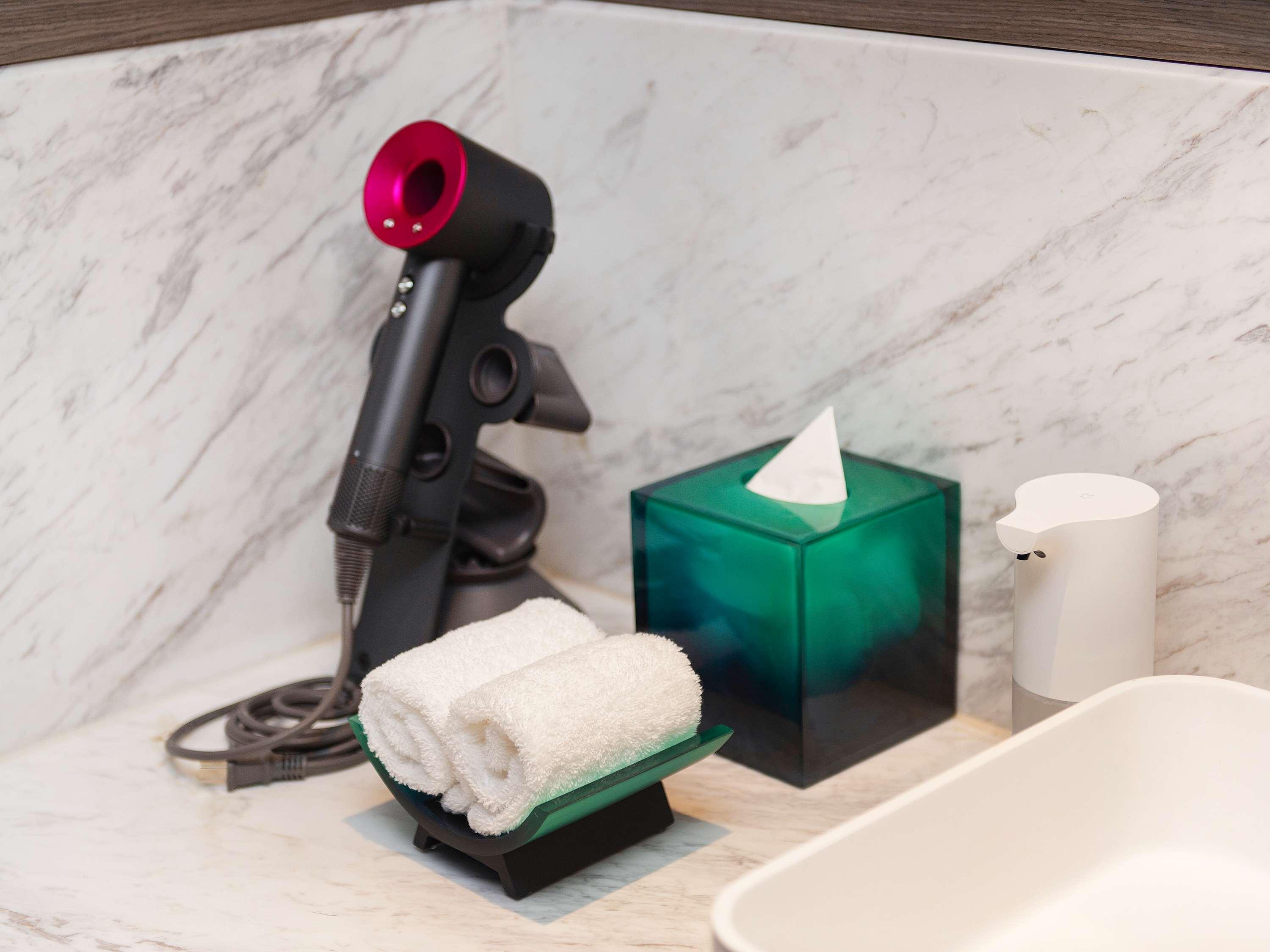 Double Deluxe King Bed