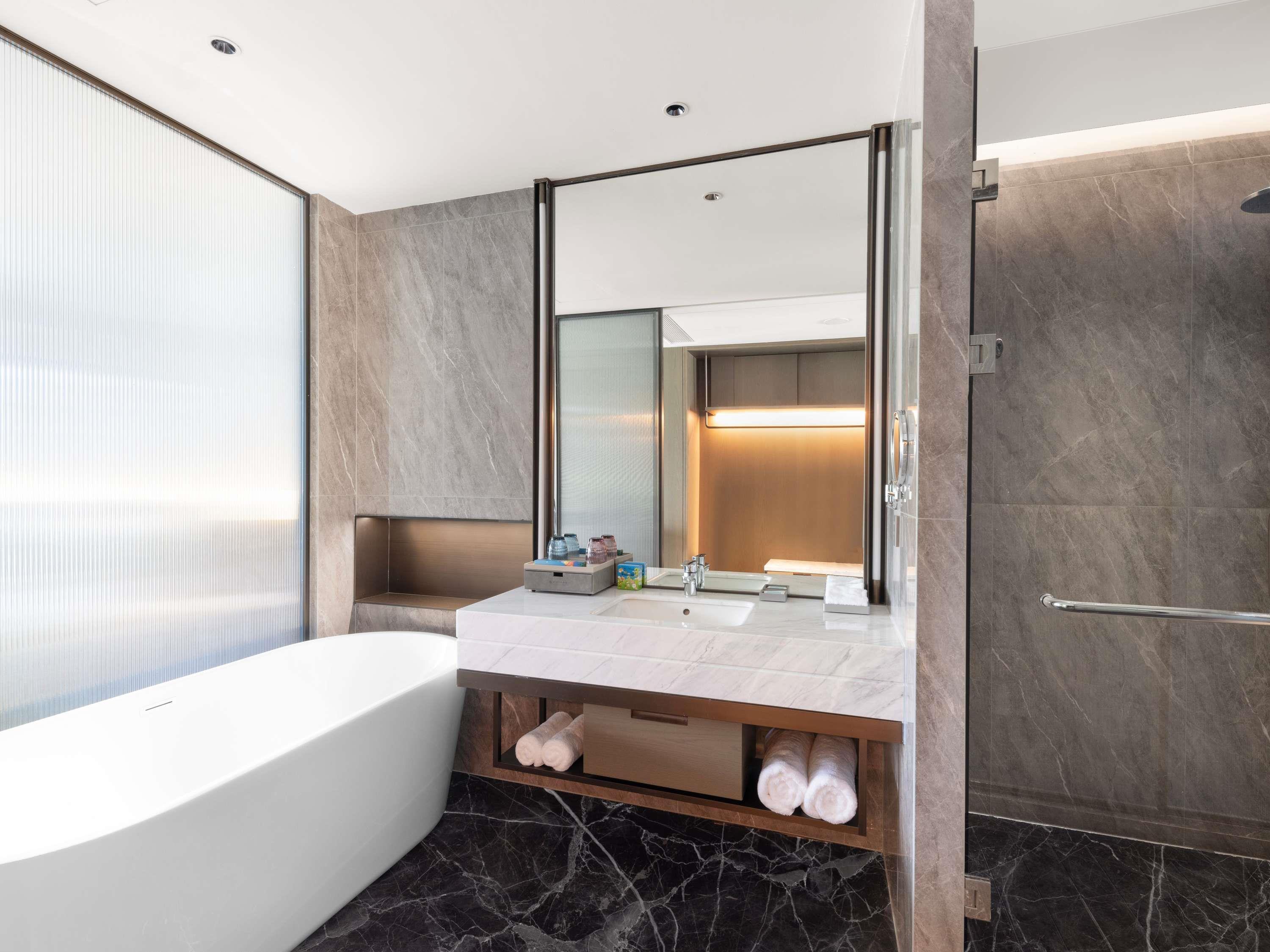 Twin Deluxe with Balcony