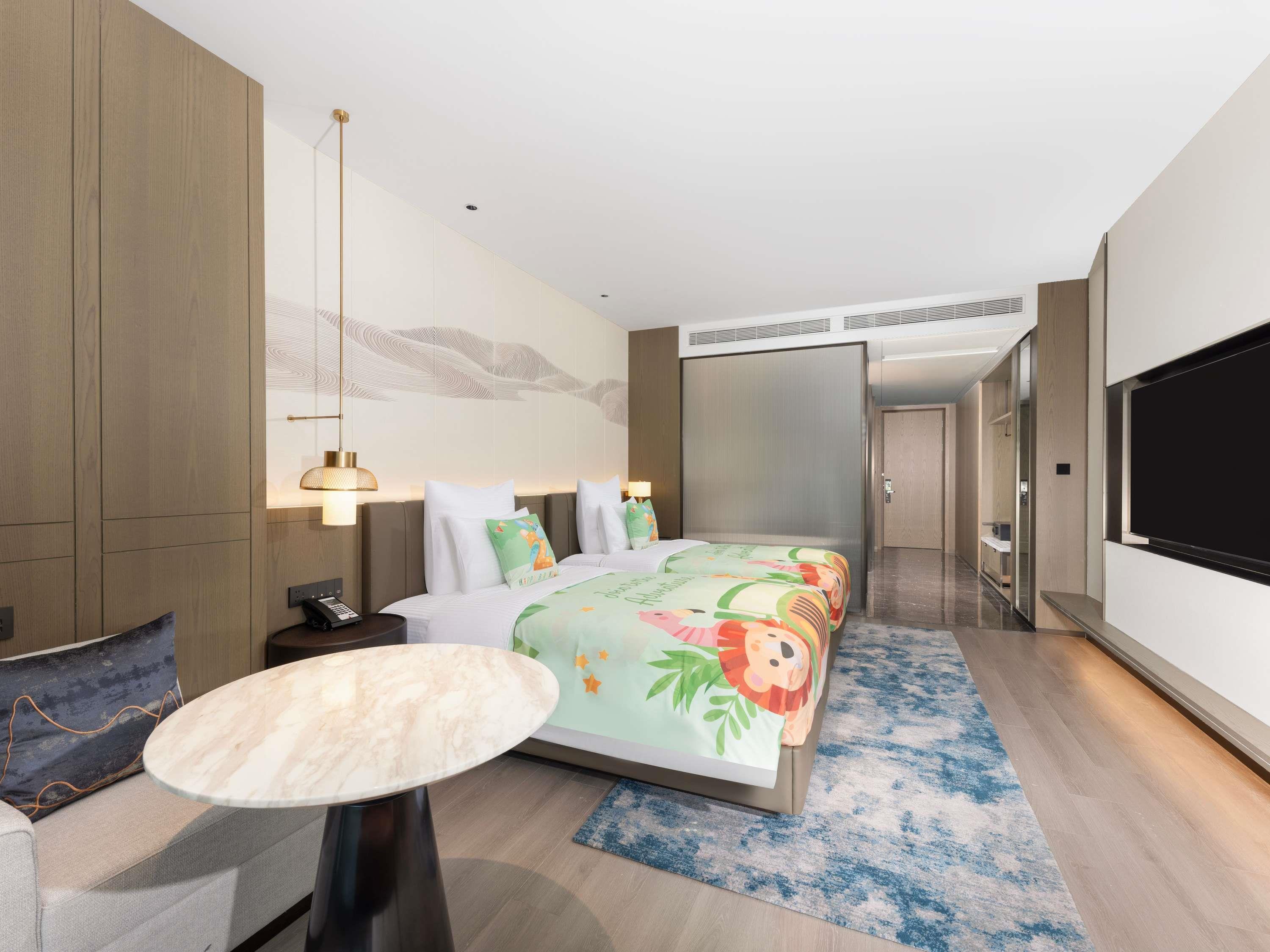 Twin Deluxe with Balcony