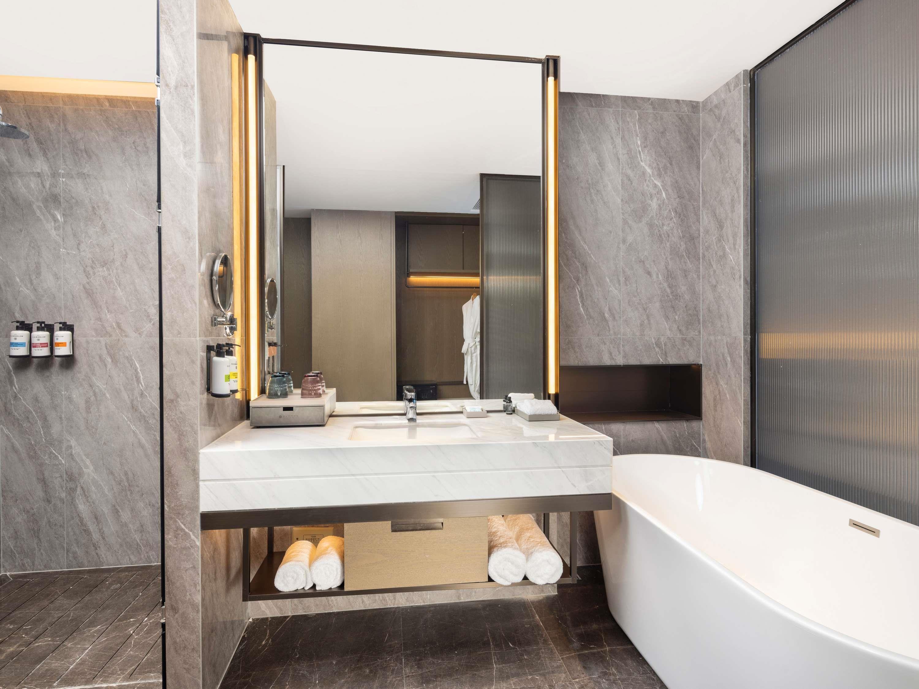 Double Deluxe Executive