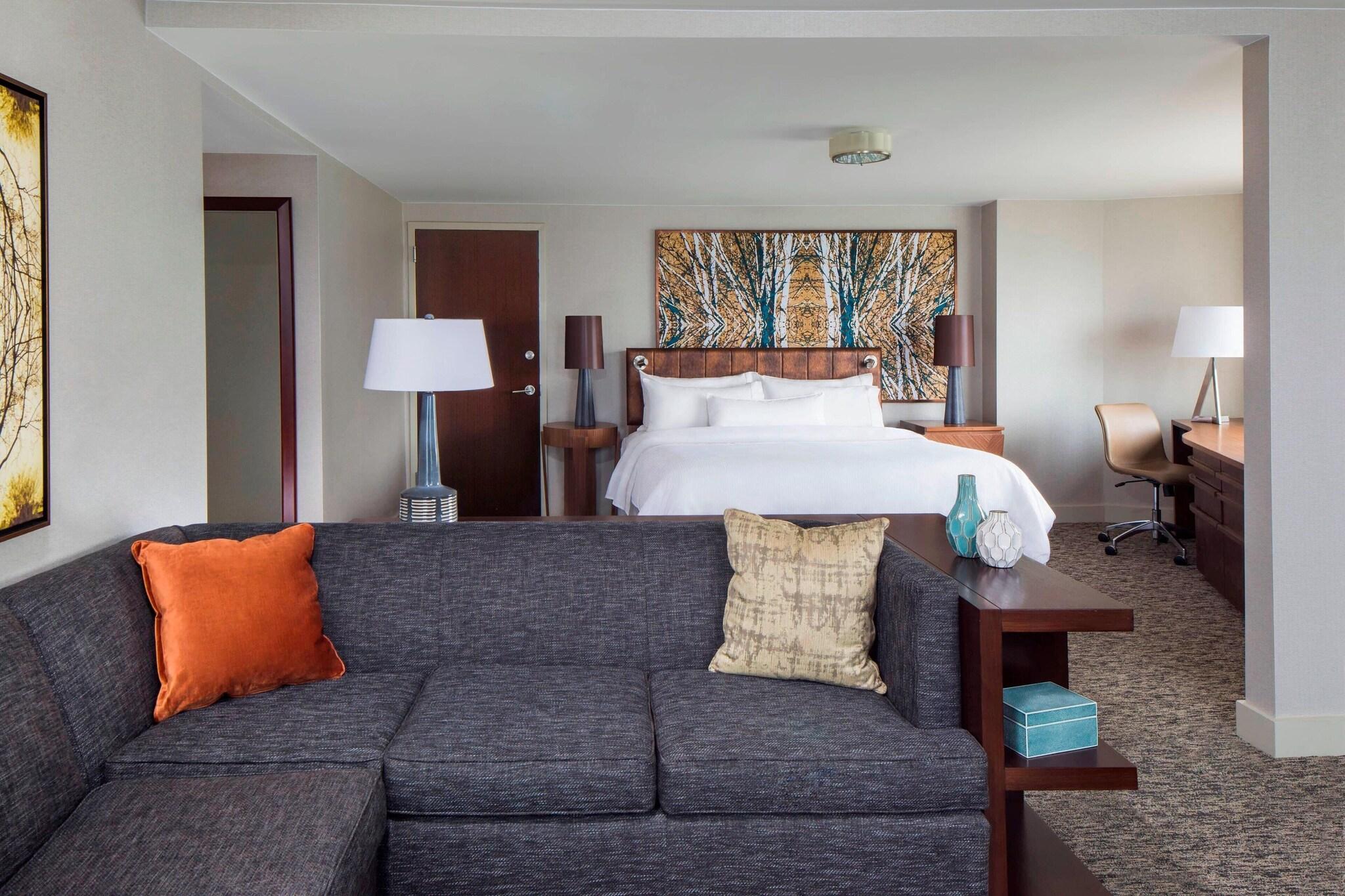 Junior Suite King Size Bed