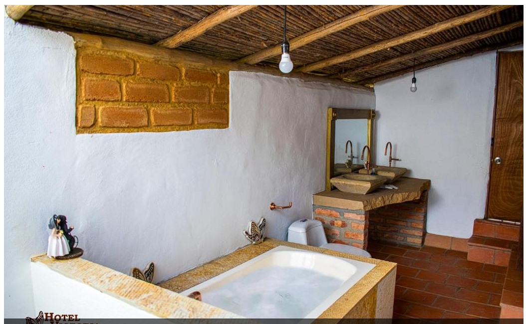 Family Room Deluxe with Jacuzzi