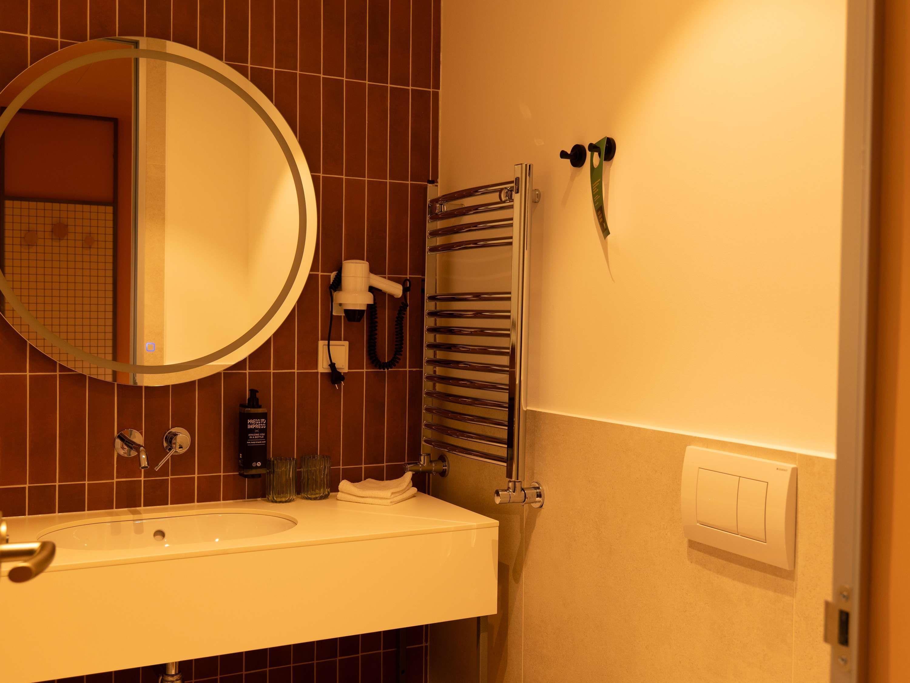 Suite Premium Queen Bed