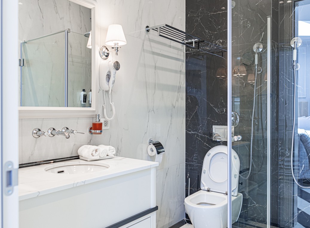 Double Deluxe with Views