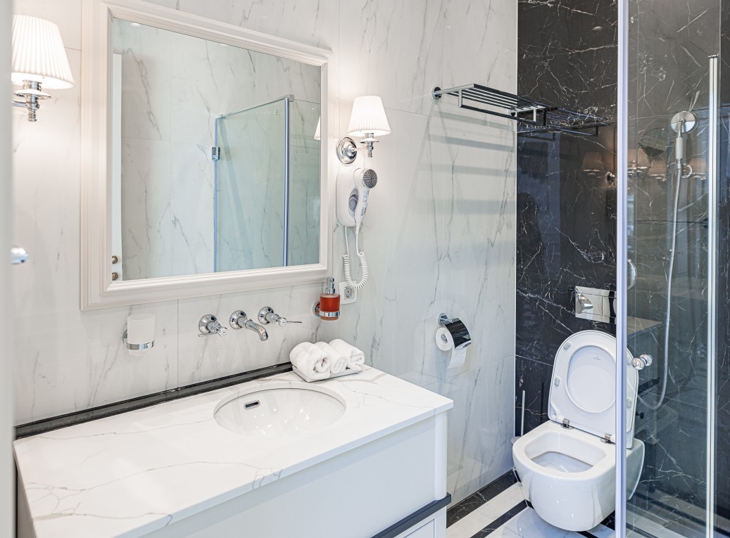 Suite Deluxe with Views