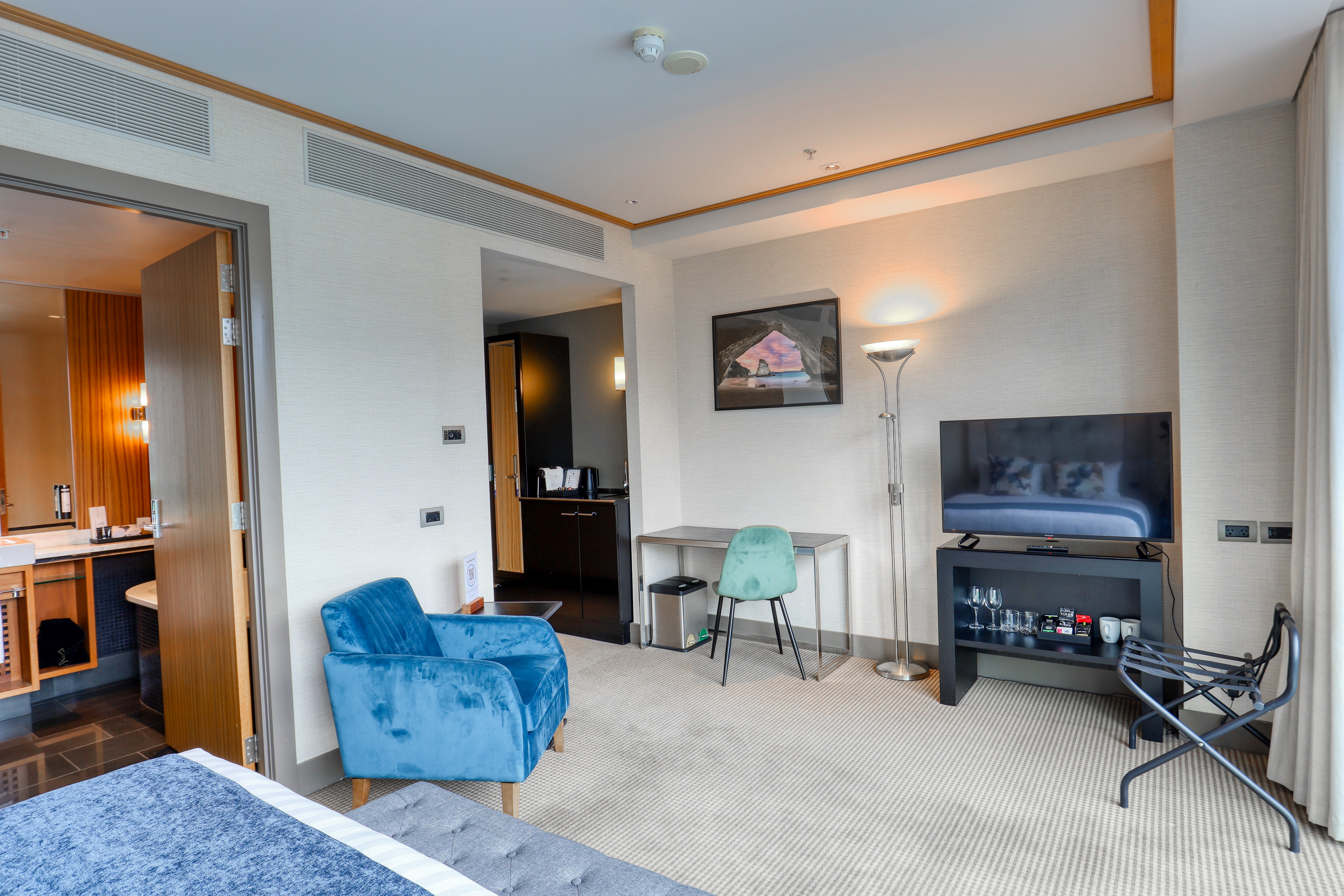 Double Deluxe King Bed