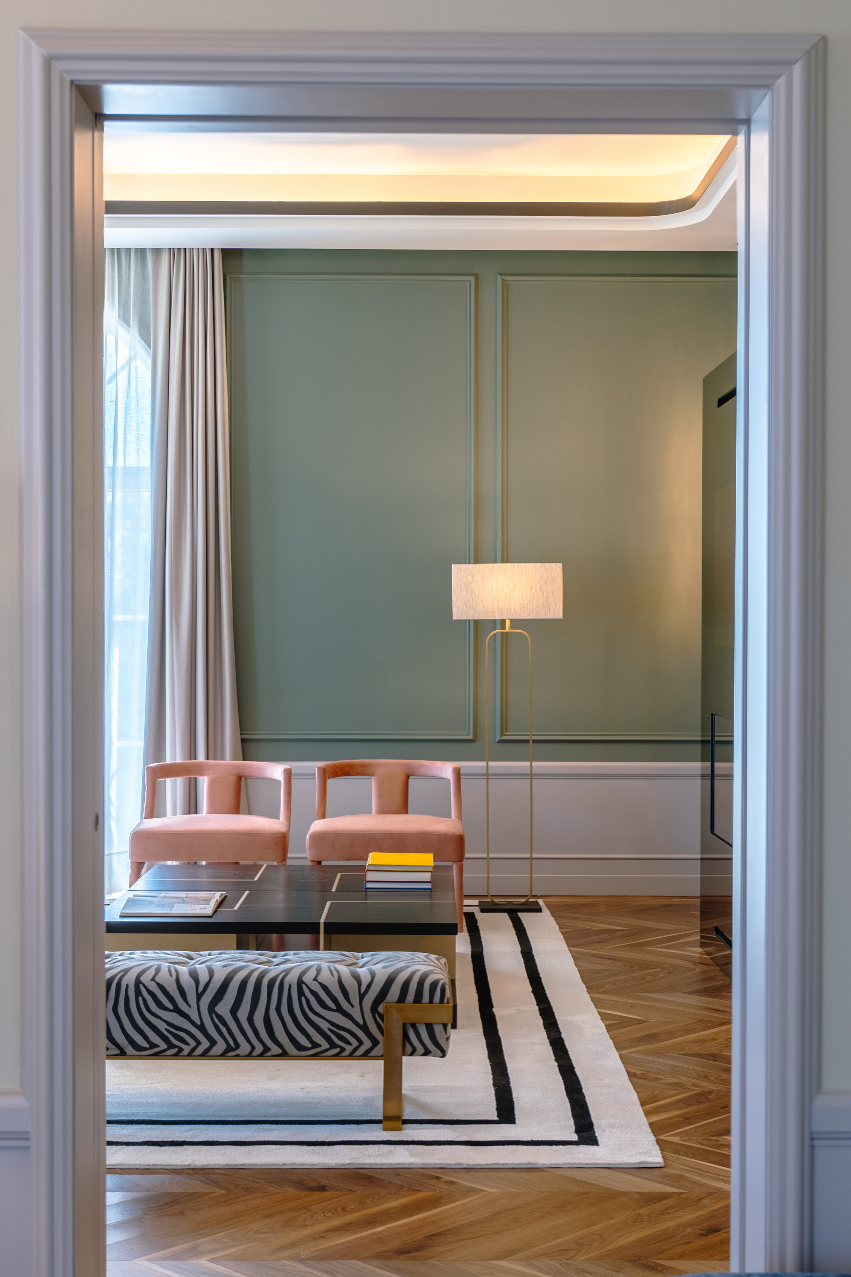 Suite King Bed with Jacuzzi