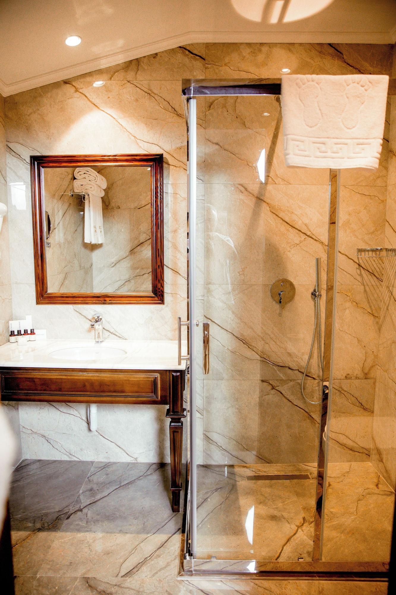 Double or Twin Deluxe