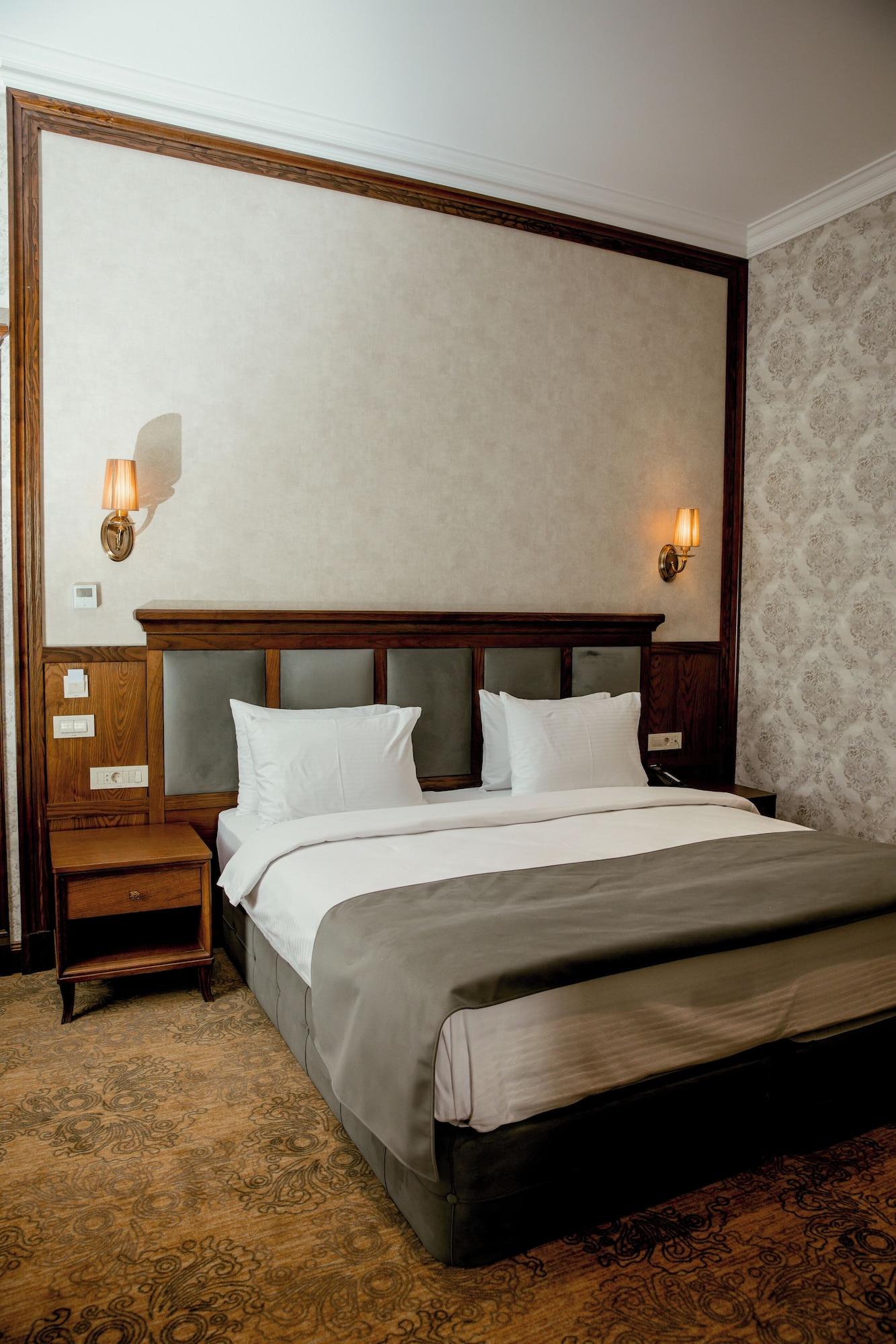 Double Superior King Bed