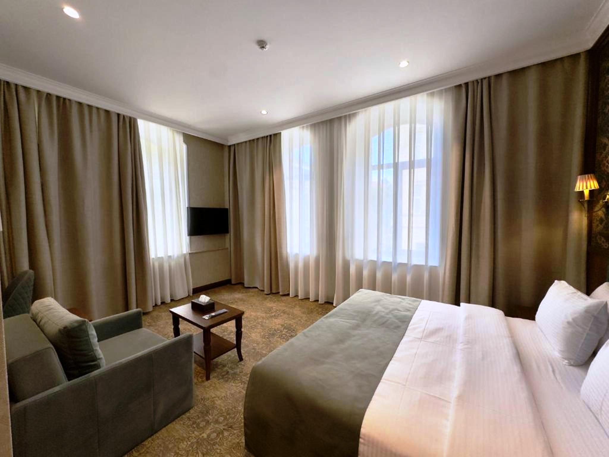 Double Superior King Bed