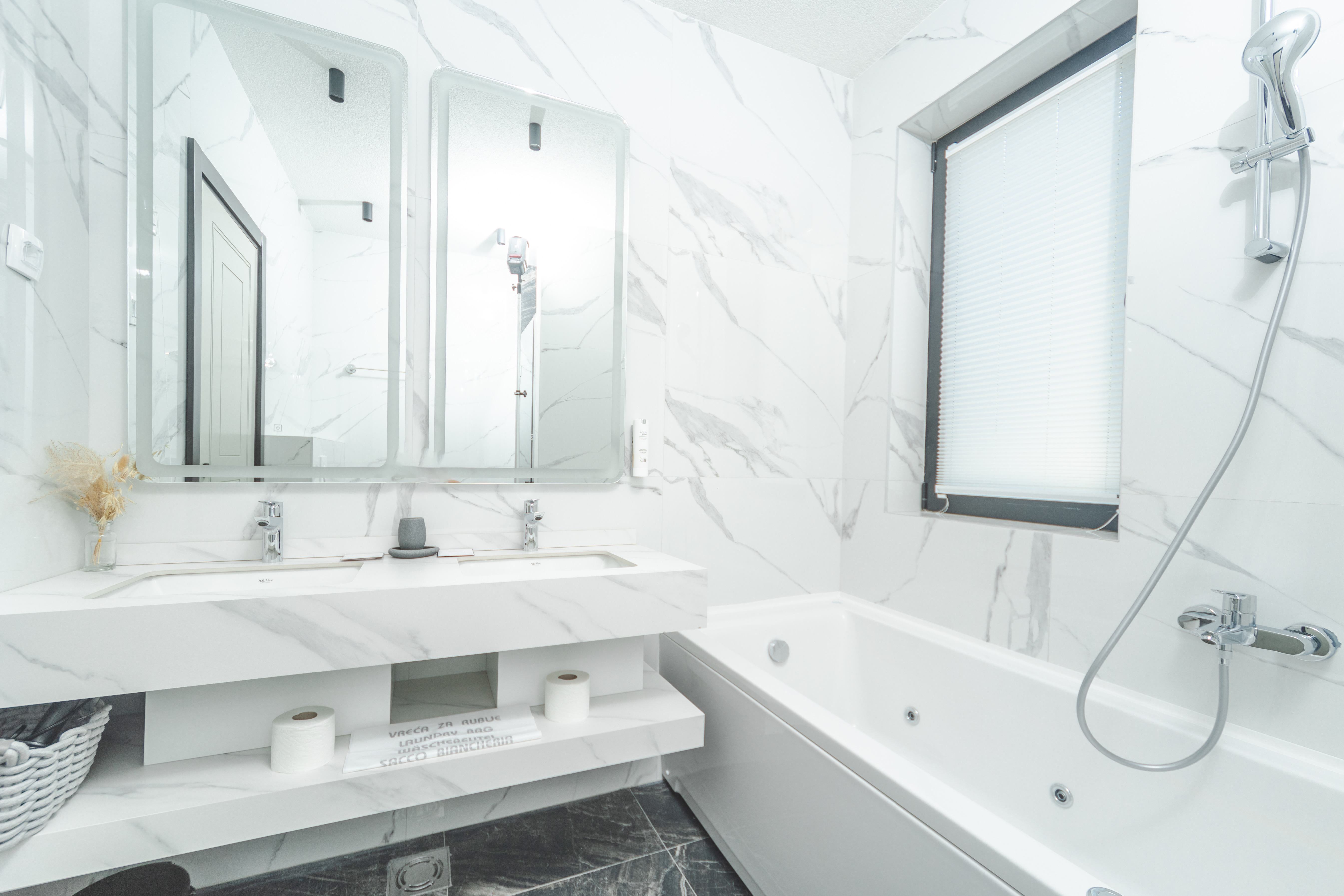 Double or Twin Superior Sea View