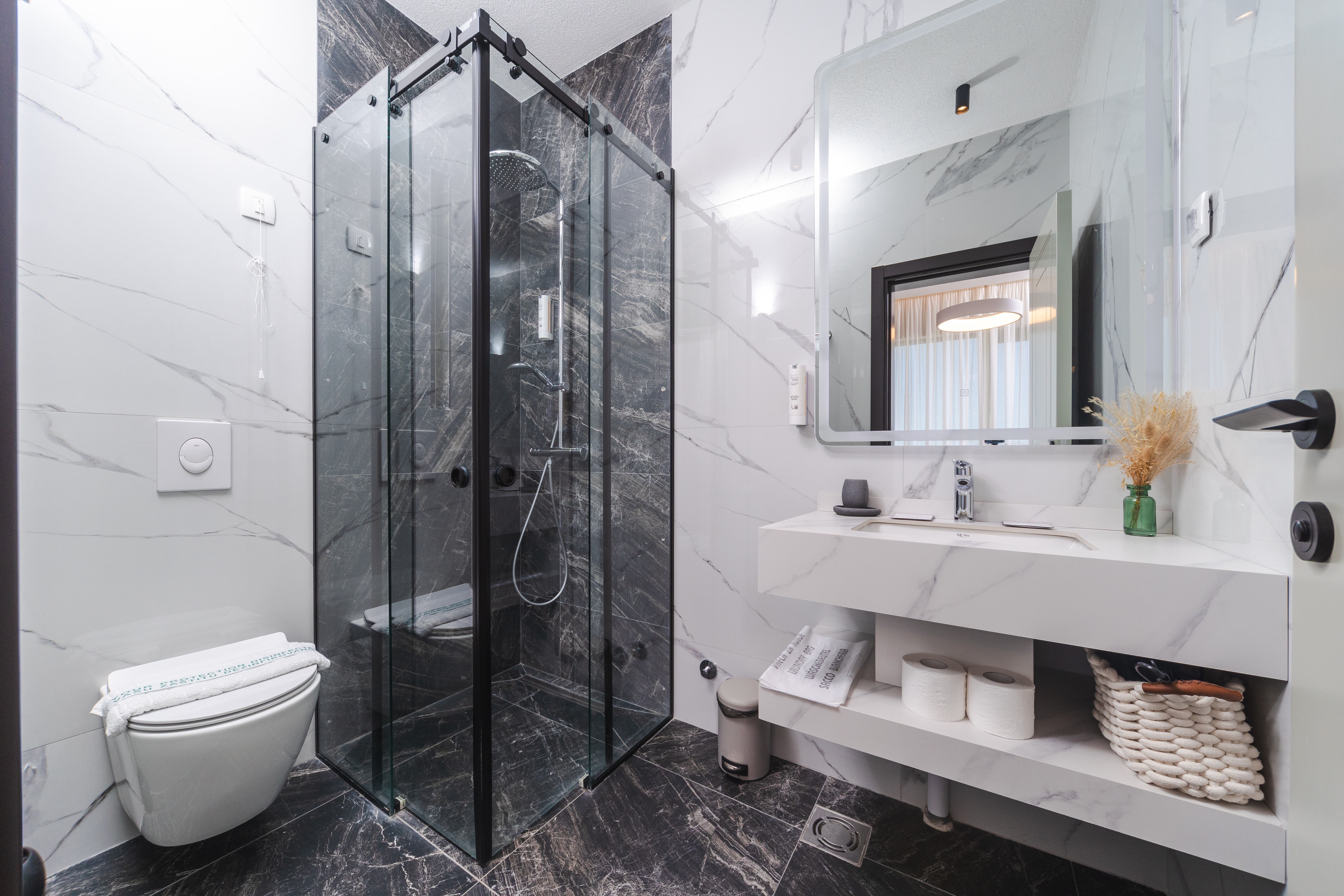 Double or Twin Standard